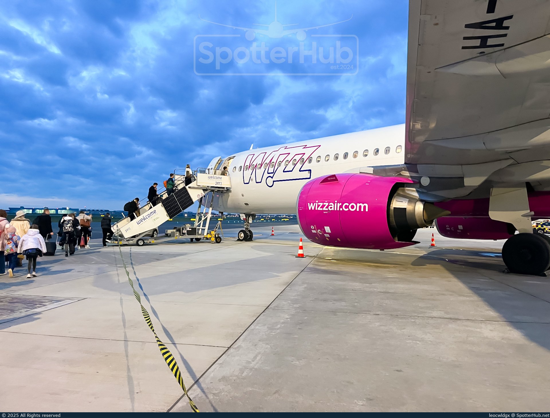 Photo of HA-LVD - Airbus A321-271NX operated by Wizz Air