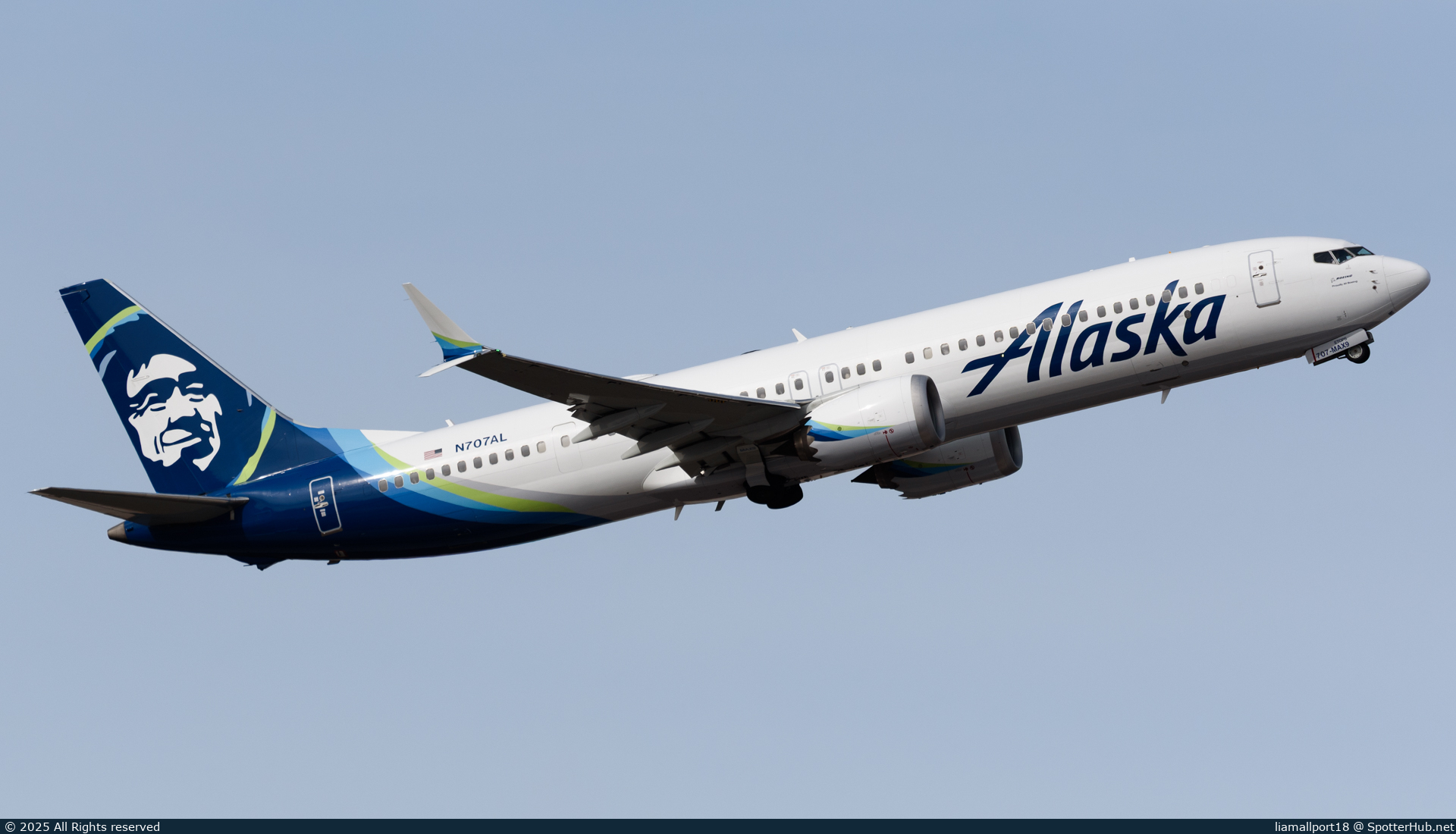 Photo of N707AL - Boeing 737 MAX 9 operated by Alaska Airlines