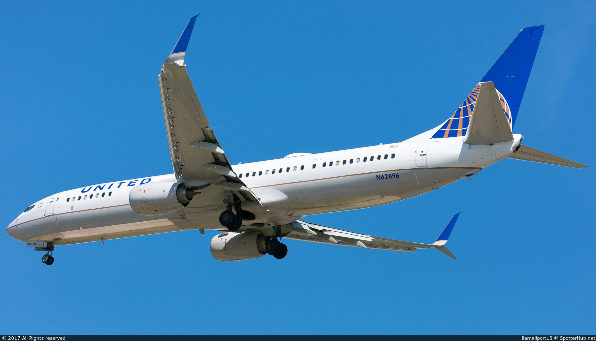 Photo of N62896 - Boeing 737-924(ER) operated by United Airlines