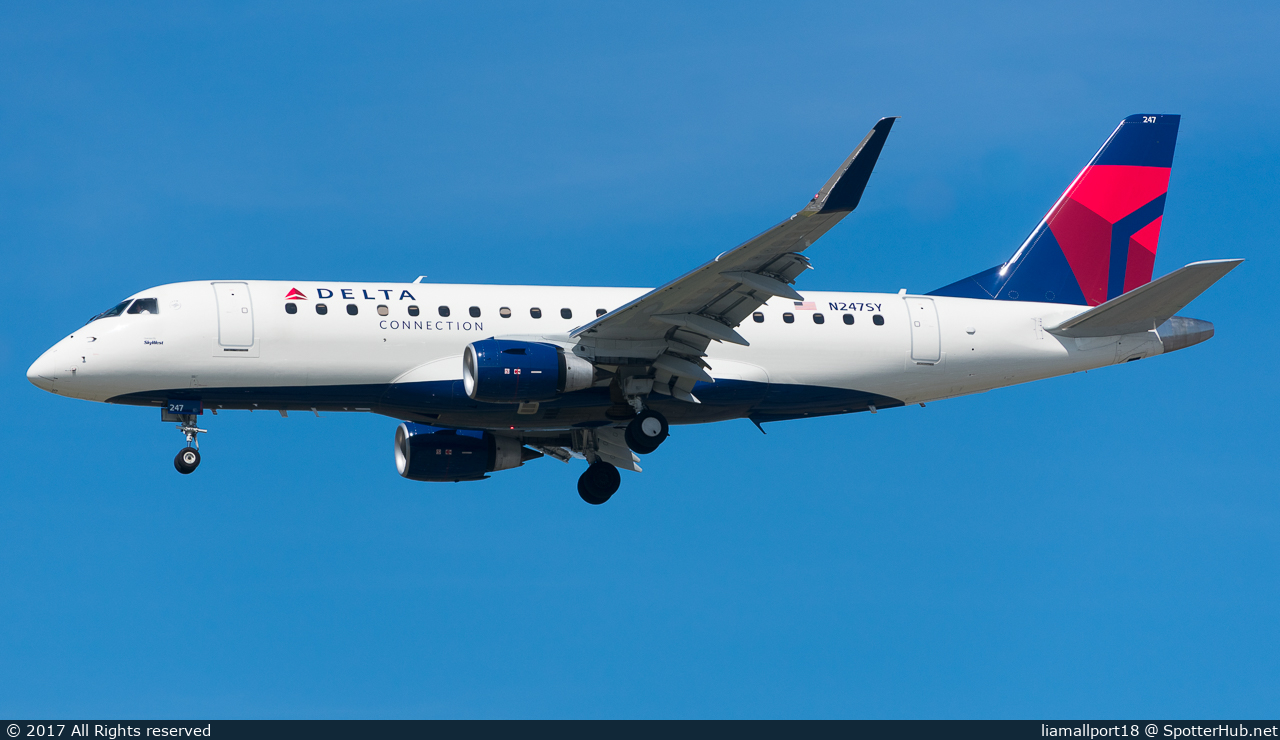 Photo of N247SY - Embraer ERJ-175LR operated by Delta Connection (opb SkyWest Airlines)