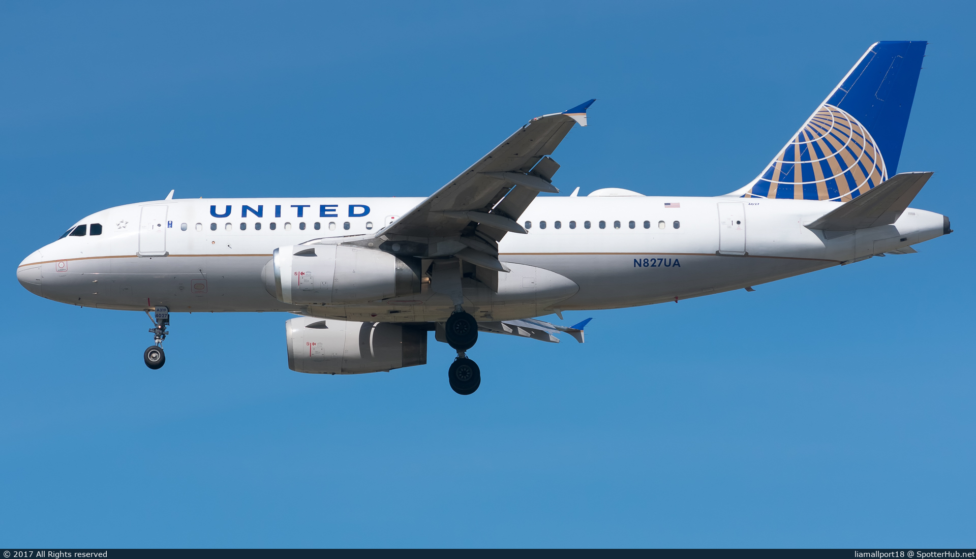 Photo of N827UA - Airbus A319-131 operated by United Airlines
