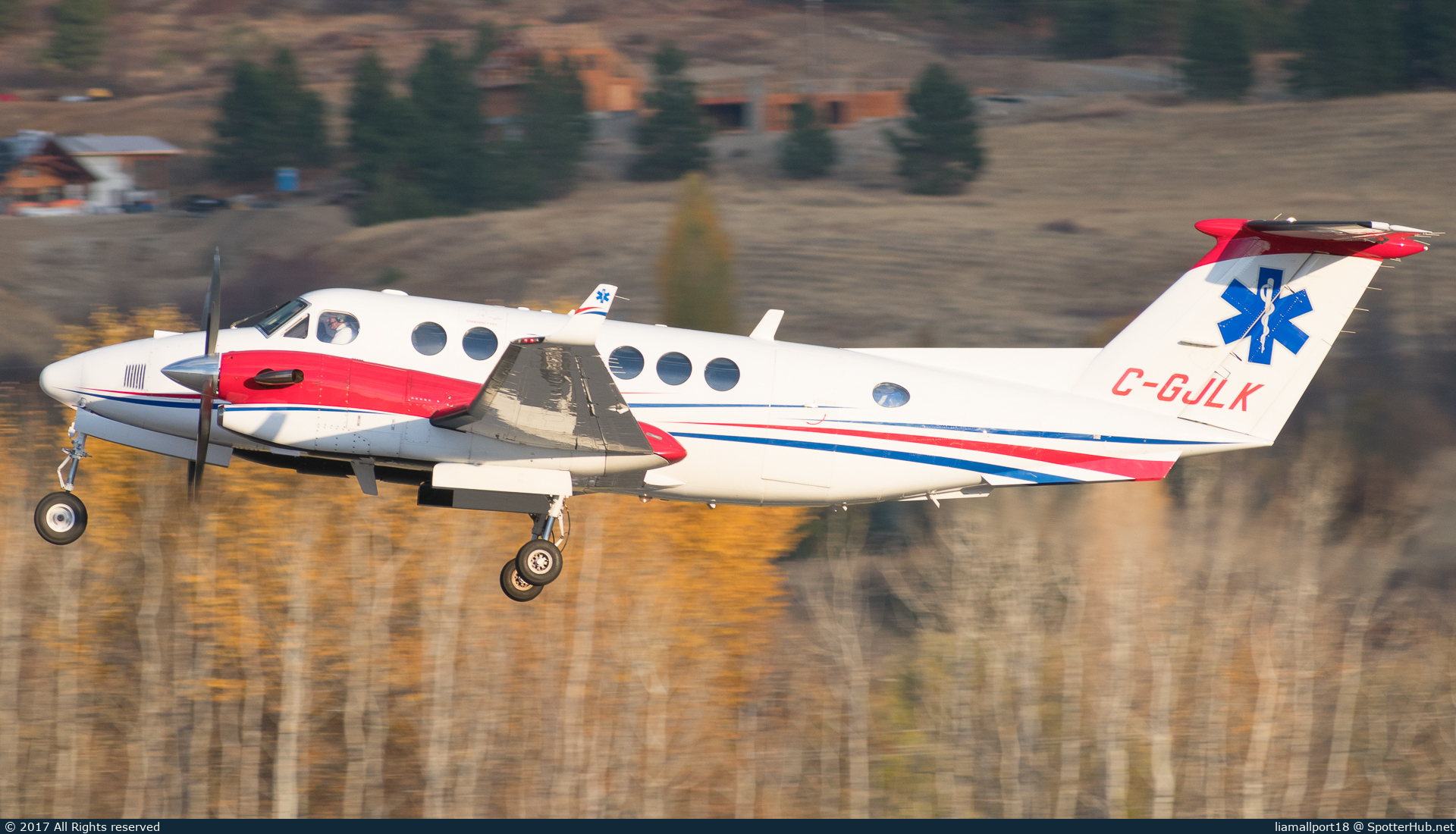 Photo of C-GJLK - Beechcraft B300 Super King Air 350 operated by Carson Air