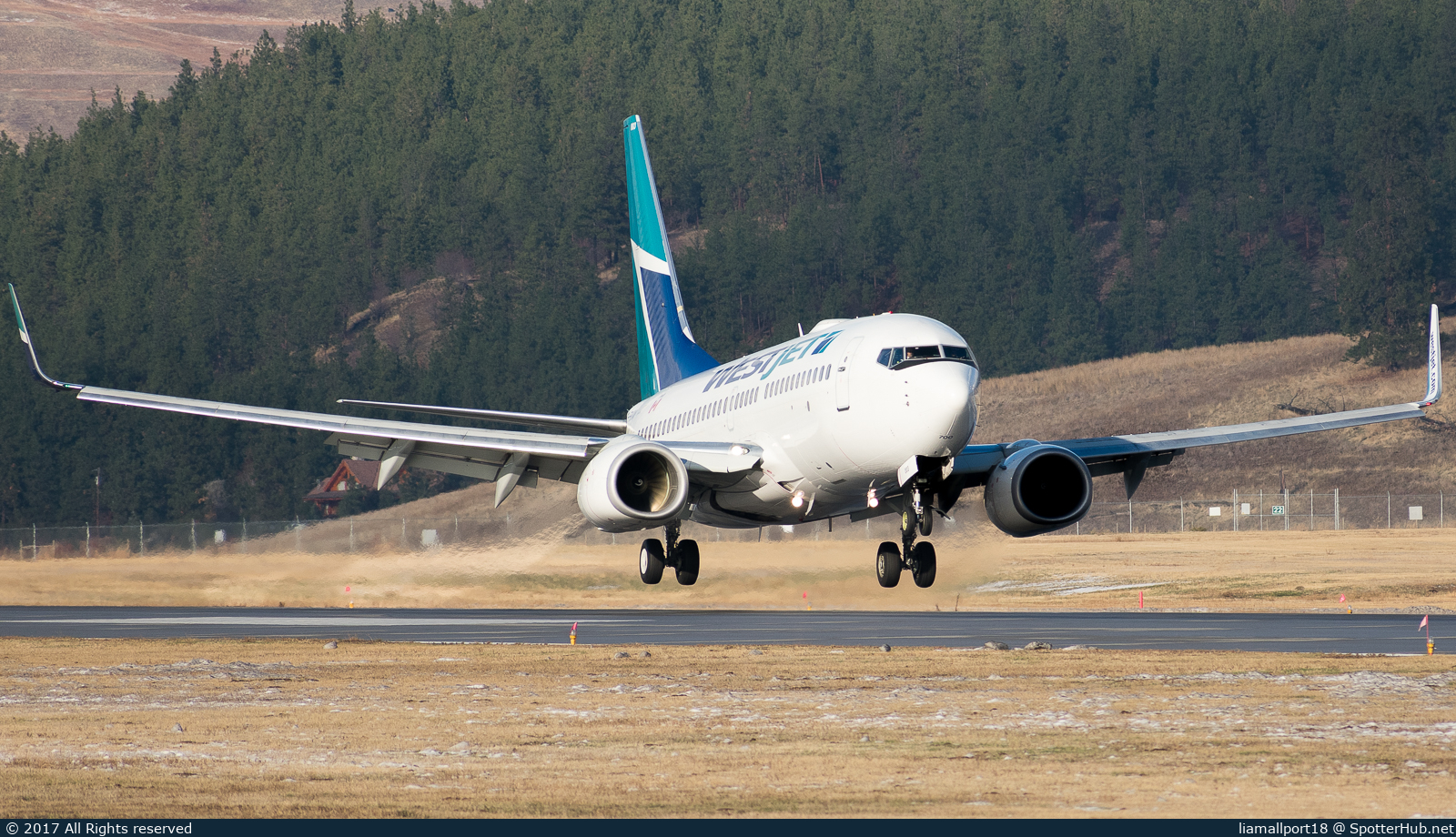 Photo of C-FKWS - Boeing 737-76N operated by WestJet Airlines
