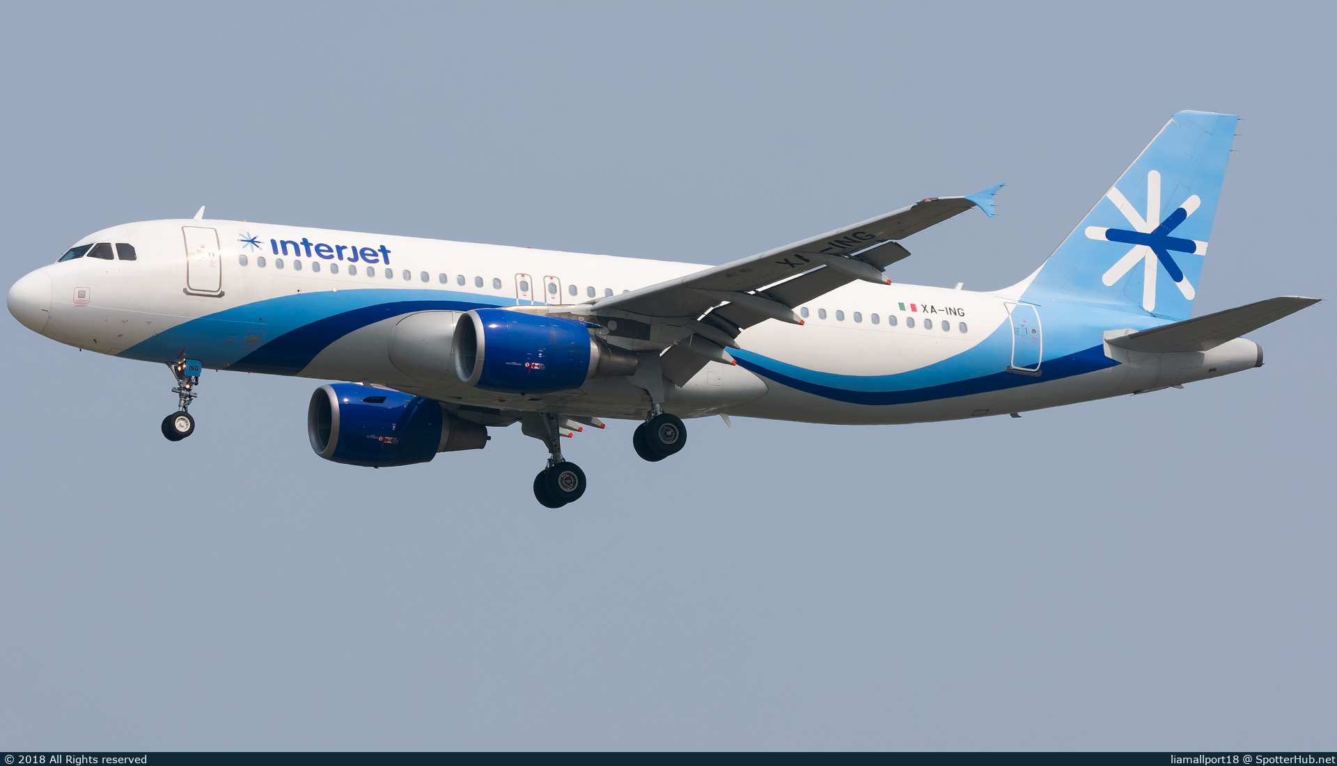 Photo of XA-ING - Airbus A320-214 operated by Interjet