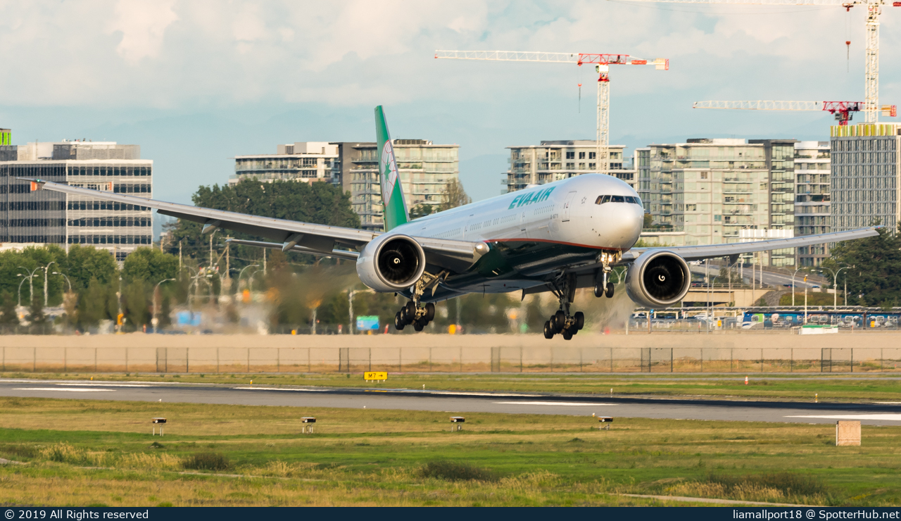 Photo of B-16711 - Boeing 777-35E(ER) operated by EVA Air