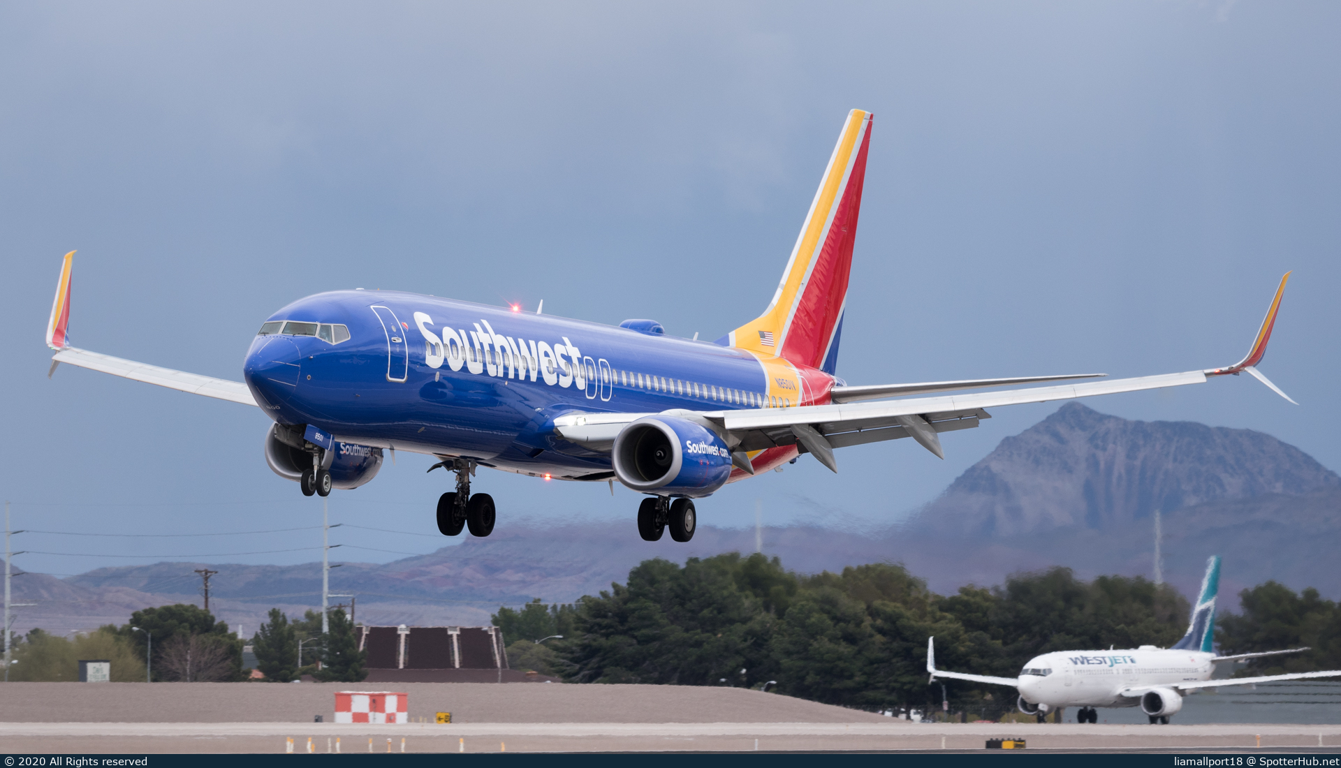 Photo of N8501V - Boeing 737-8H4 operated by Southwest Airlines