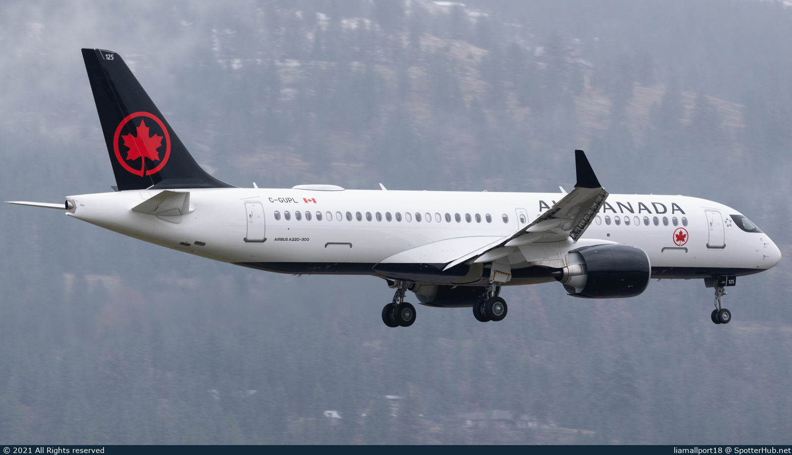 Photo of C-GUPL - Airbus A220-371 operated by Air Canada