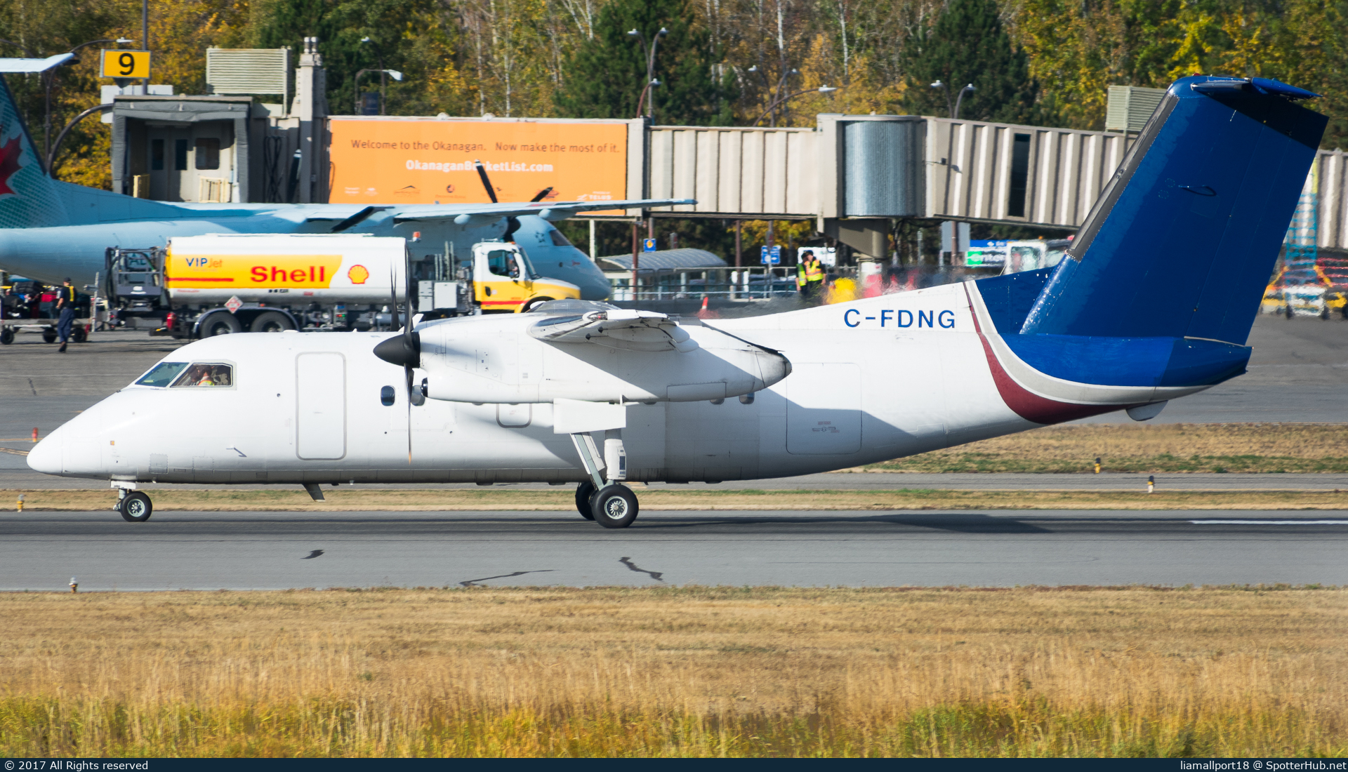 Photo of C-FDNG - De Havilland Canada DHC-8-102 Dash 8 operated by Central Mountain Air