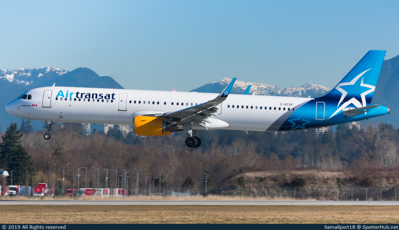 Photo of C-GTXF - Airbus A321-211 operated by Air Transat