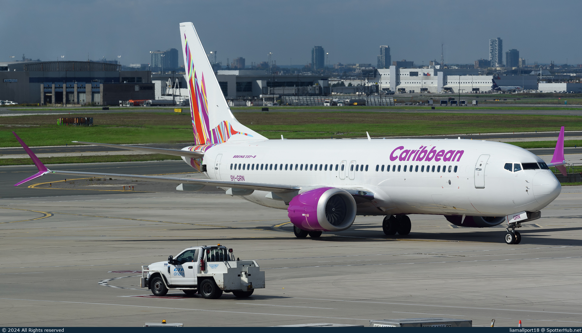 Photo of 9Y-GRN - Boeing 737 MAX 8 operated by Caribbean Airlines
