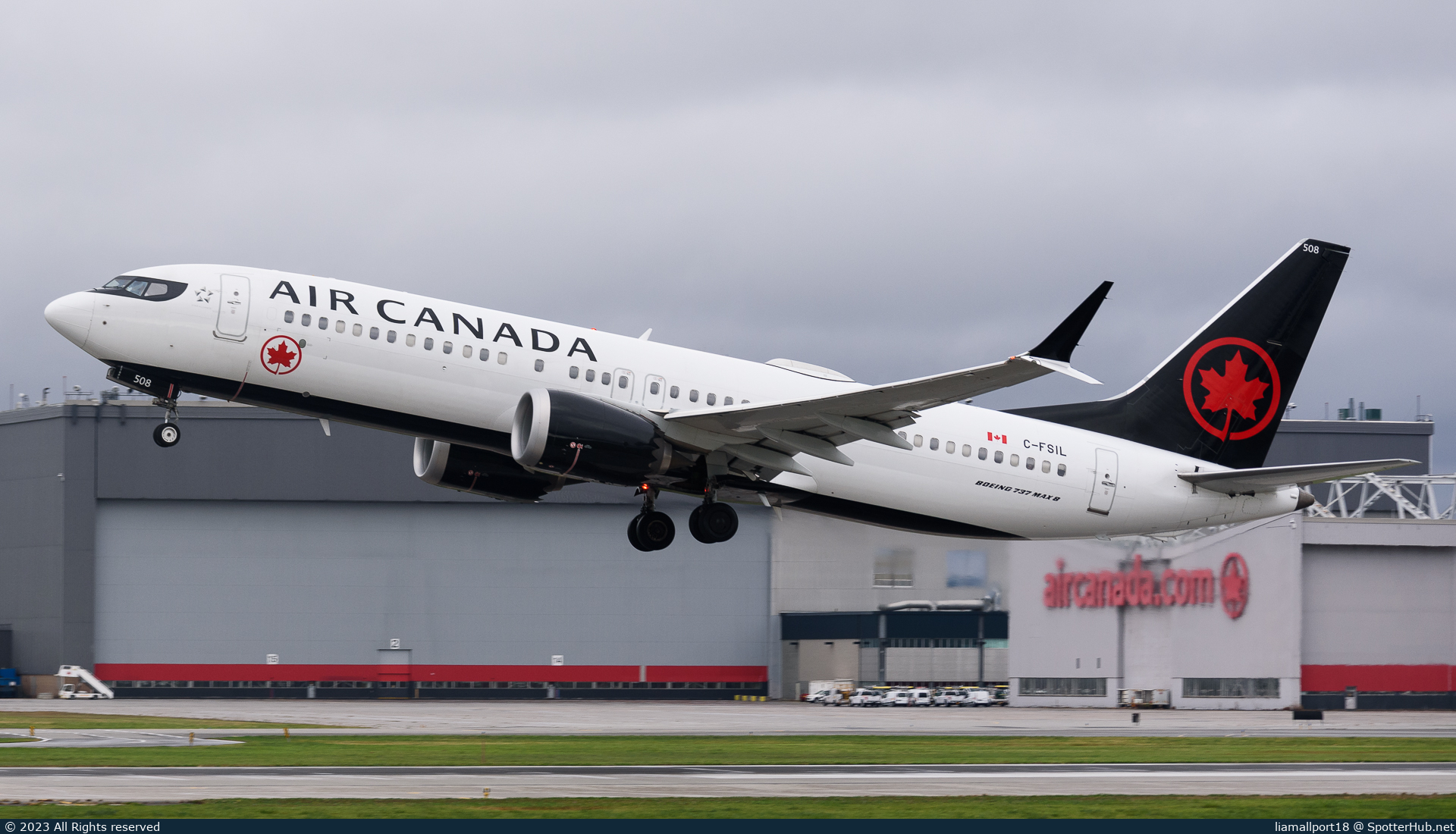 Photo of C-FSIL - Boeing 737 MAX 8 operated by Air Canada
