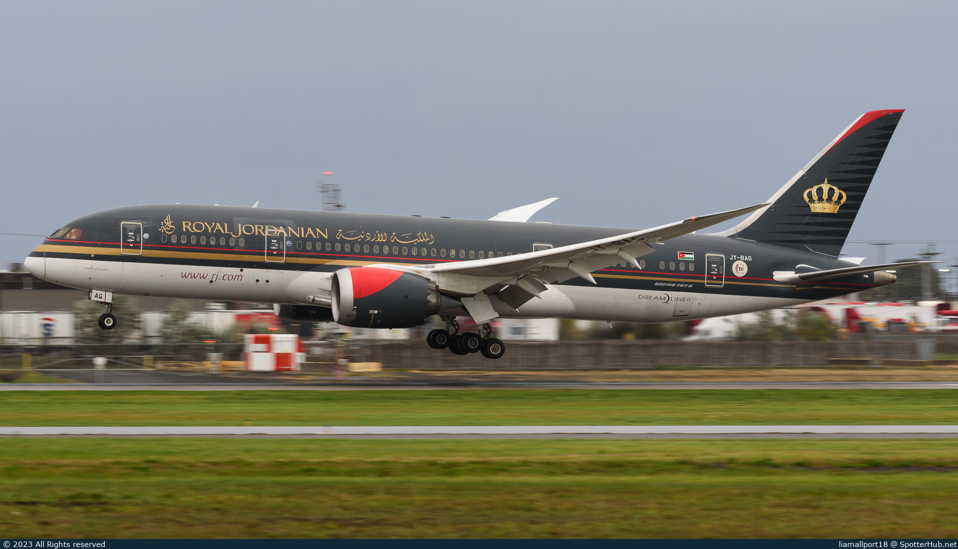 Photo of JY-BAG - Boeing 787-8 Dreamliner operated by Royal Jordanian Airlines
