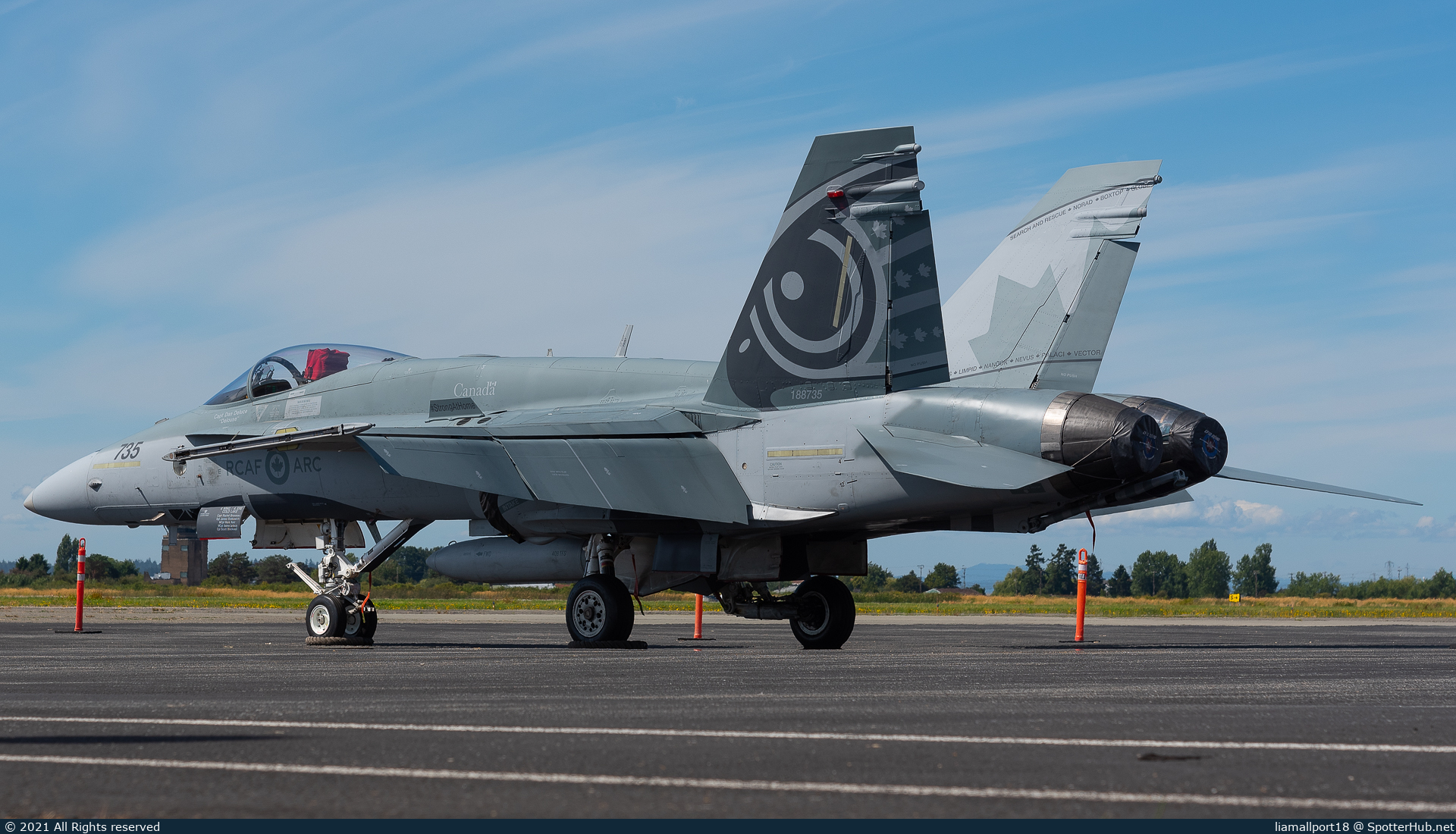 Photo of 188735 - McDonnell Douglas CF-188A Hornet operated by Royal Canadian Air Force