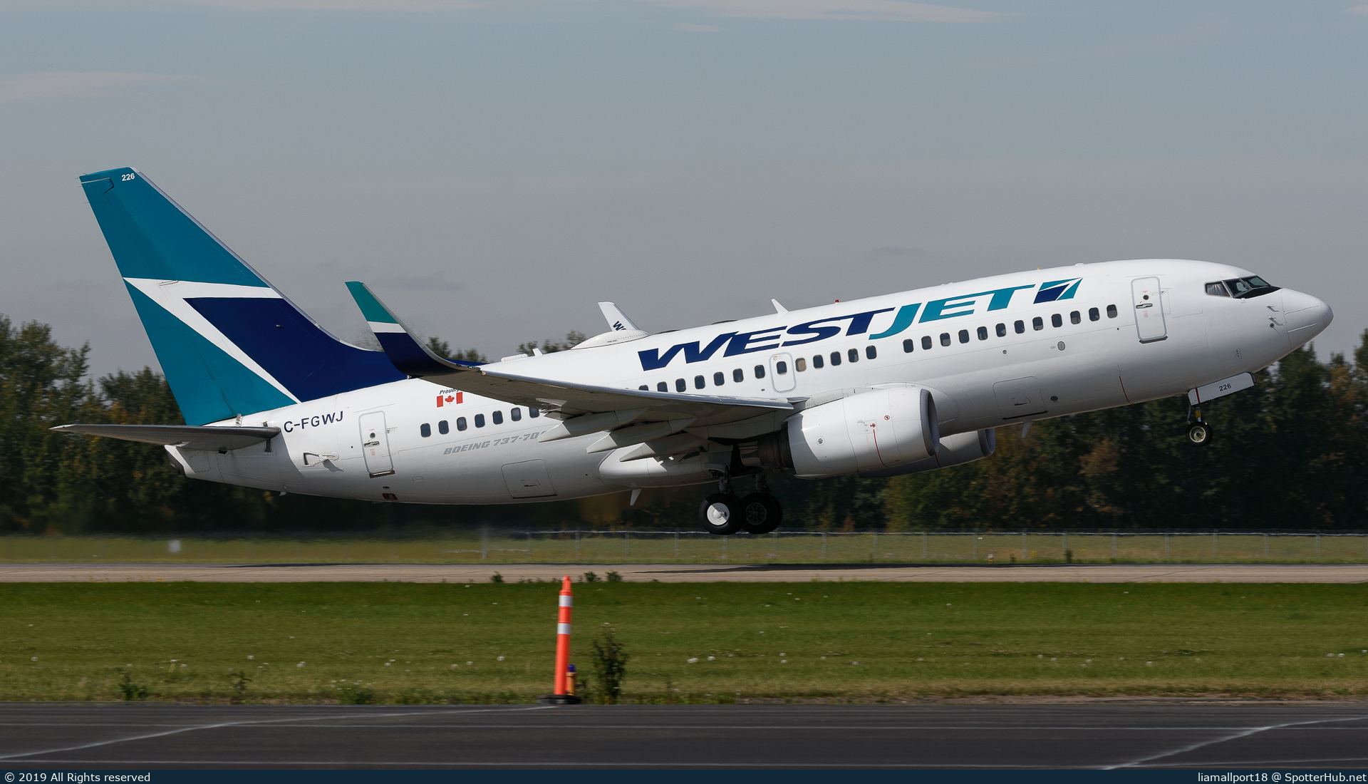 Photo of C-FGWJ - Boeing 737-7CT operated by WestJet Airlines