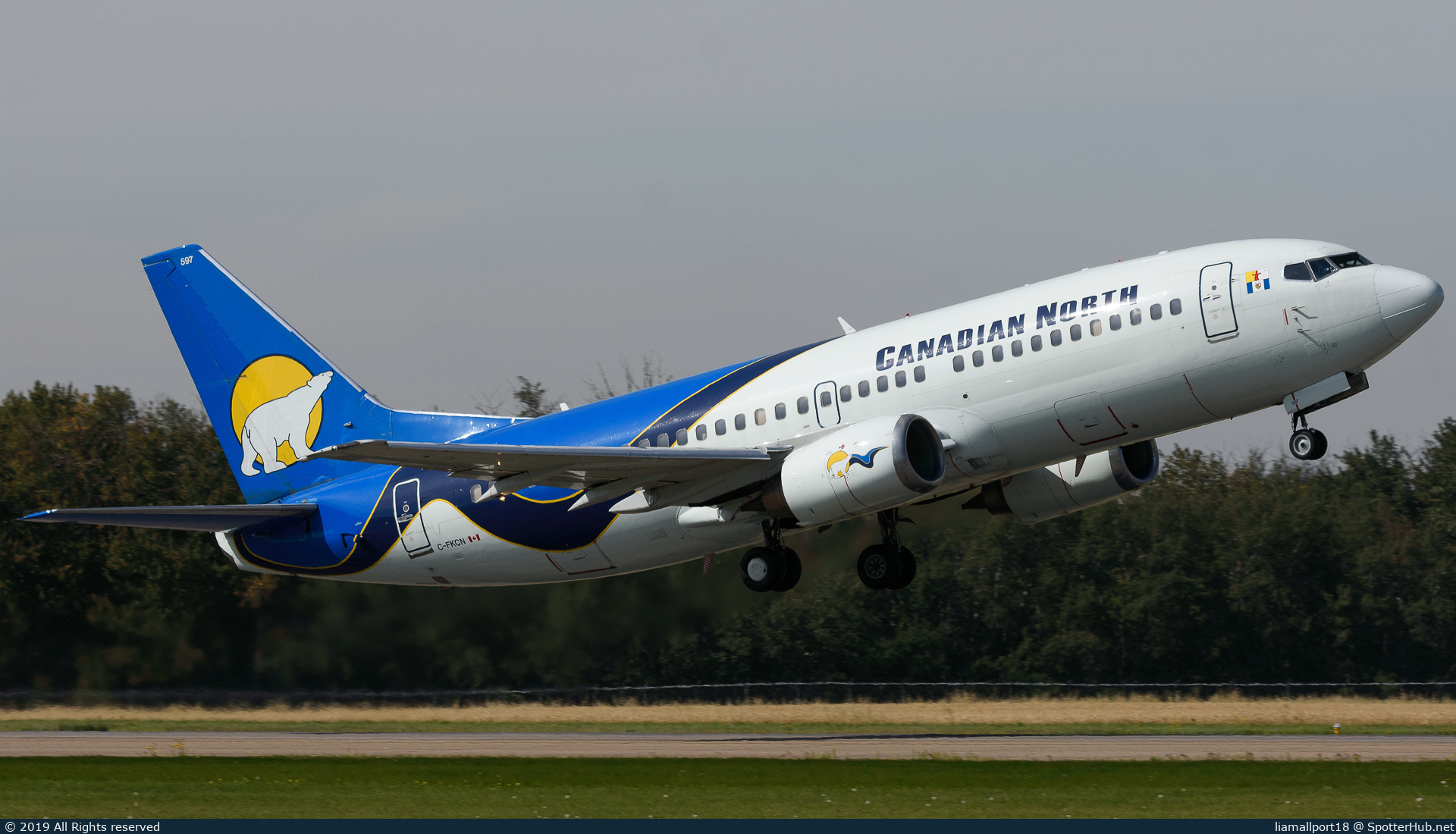 Photo of C-FKCN - Boeing 737-36N operated by Canadian North