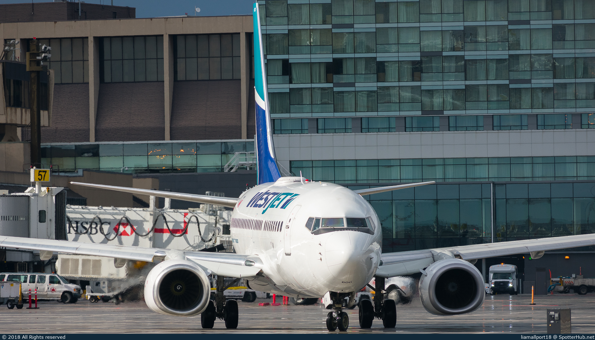 Photo of C-GWSI - Boeing 737-6CT operated by WestJet Airlines