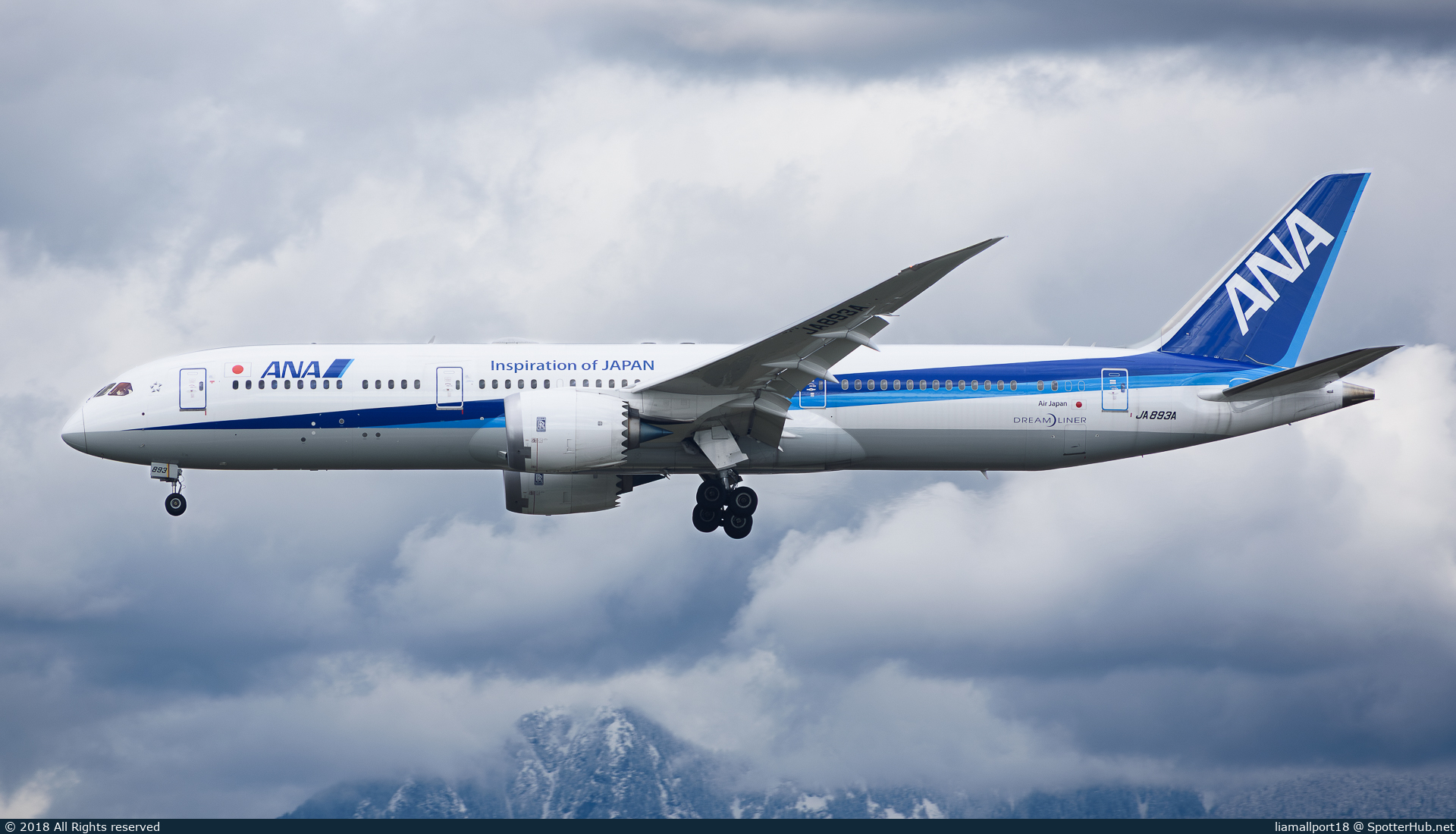 Photo of JA893A - Boeing 787-9 Dreamliner operated by ANA All Nippon Airways (opb Air Japan)