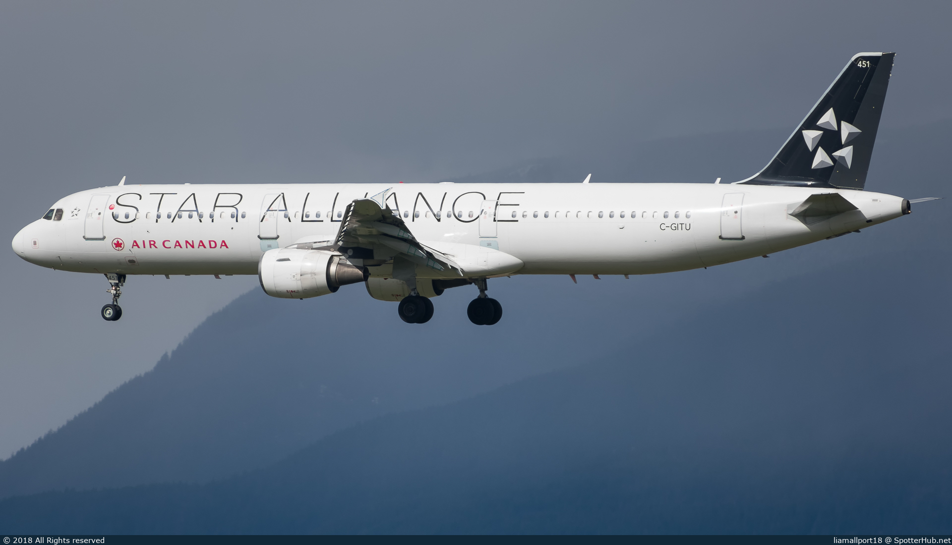 Photo of C-GITU - Airbus A321-211 operated by Air Canada