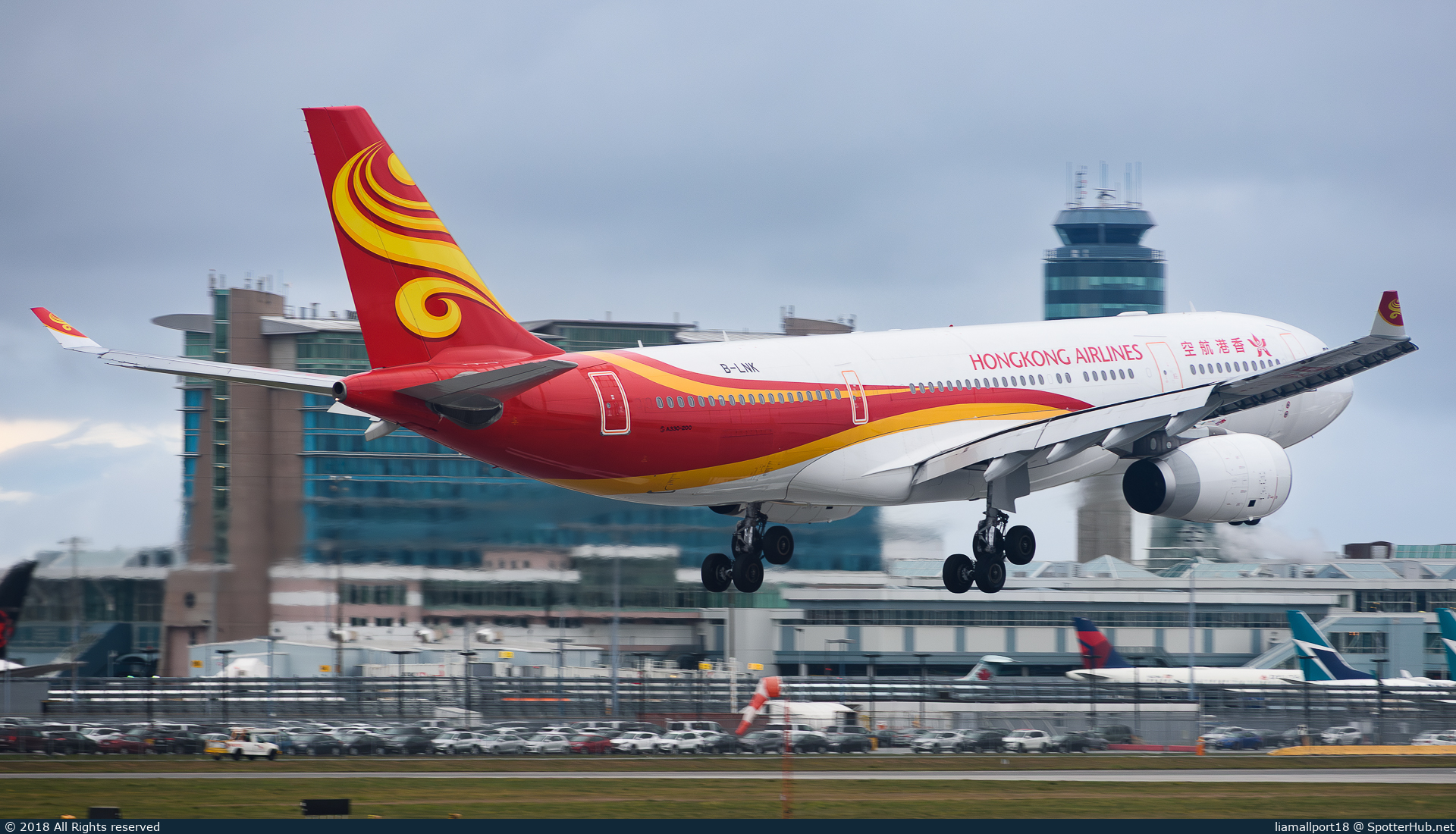 Photo of B-LNK - Airbus A330-243 operated by Hong Kong Airlines
