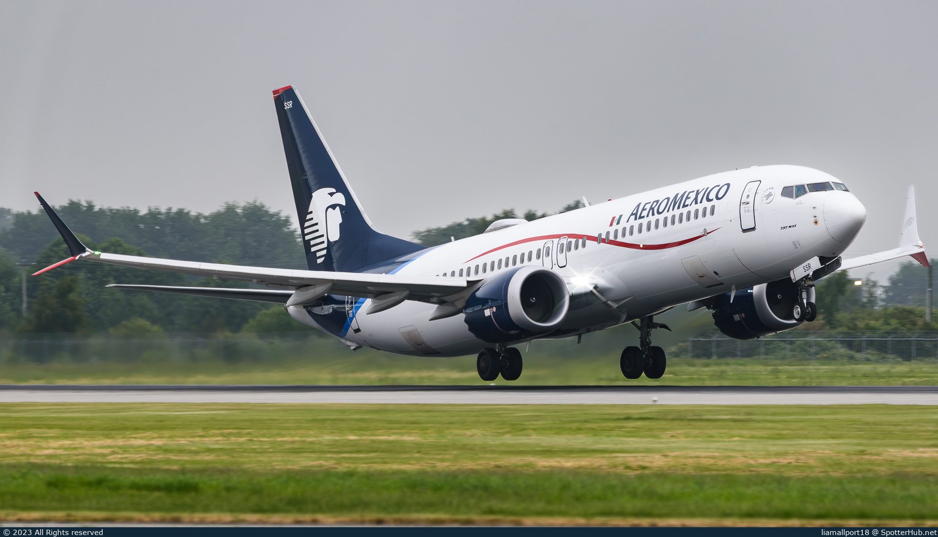 Photo of XA-SSR - Boeing 737 MAX 8 operated by Aeroméxico