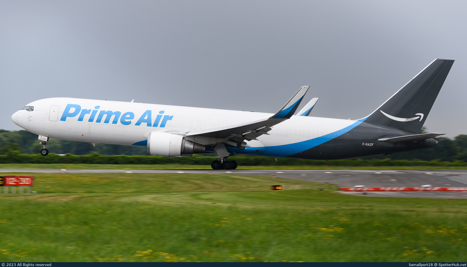 Photo of C-GAZF - Boeing 767-338(ER)(BDSF) operated by Amazon Prime Air (opb Cargojet Airways)