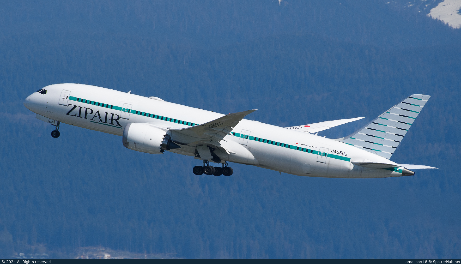 Photo of JA850J - Boeing 787-8 Dreamliner operated by Zipair
