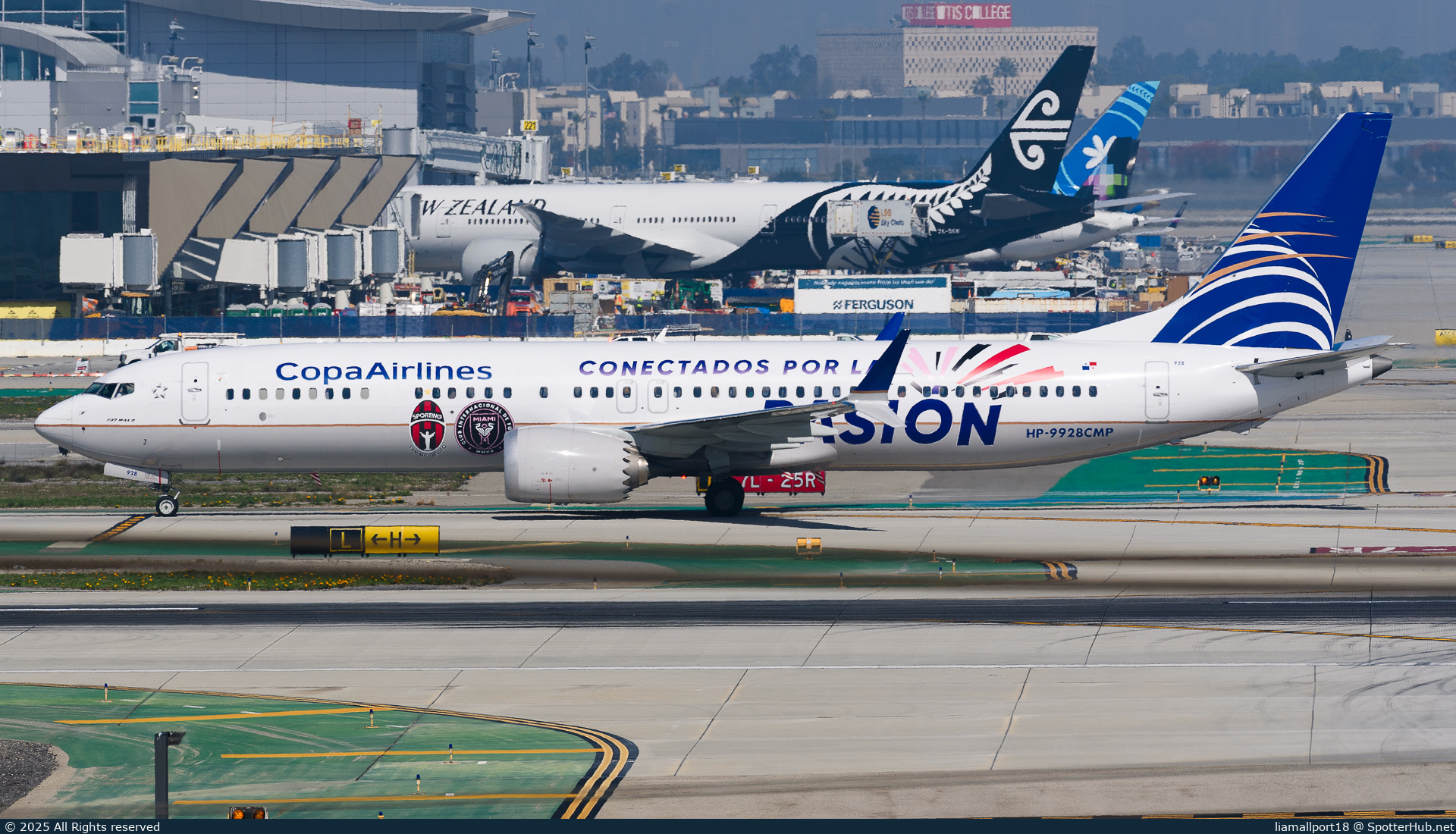 Photo of HP-9928CMP - Boeing 737 MAX 9 operated by Copa Airlines