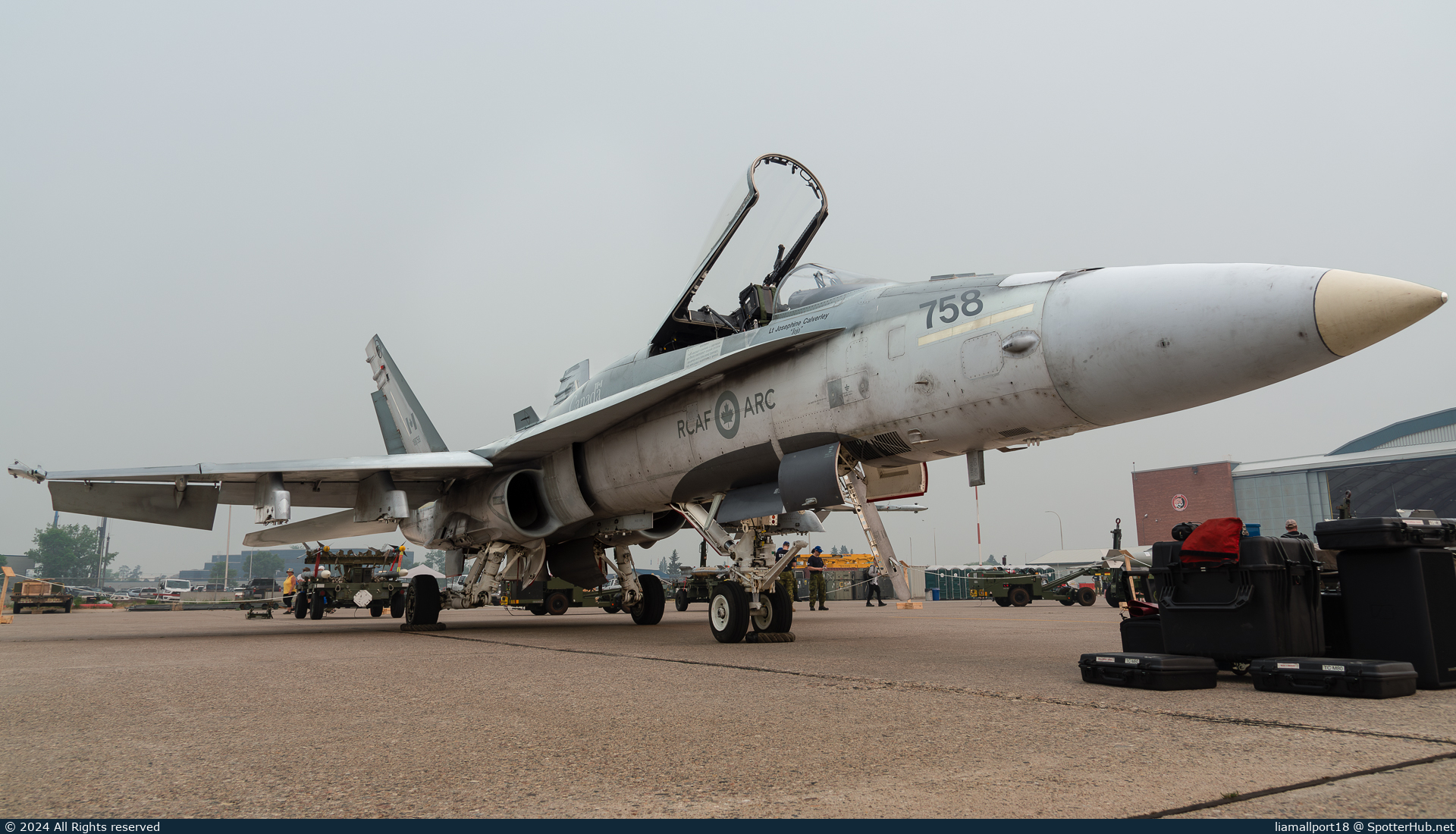 Photo of 188758 - McDonnell Douglas CF-188A Hornet operated by Royal Canadian Air Force