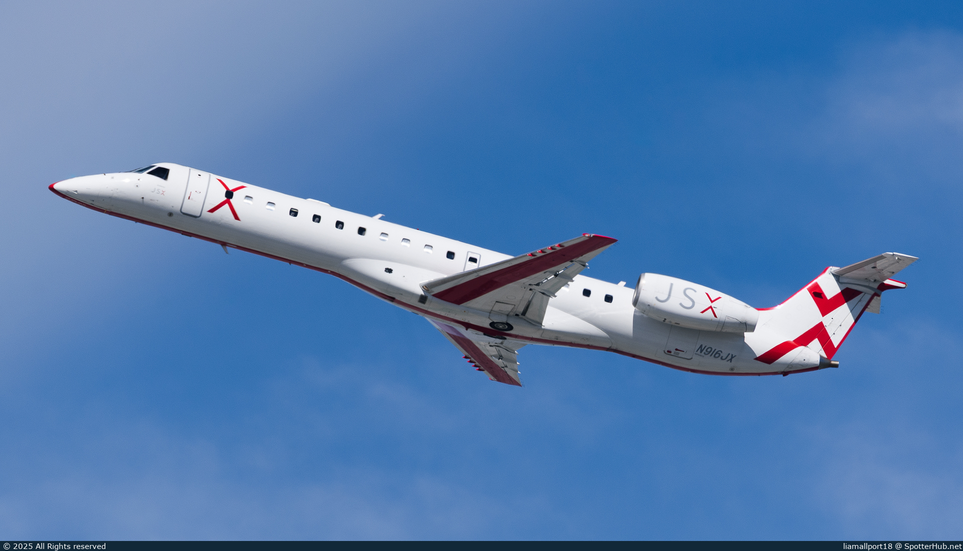 Photo of N916JX - Embraer ERJ-145LR operated by JetSuiteX