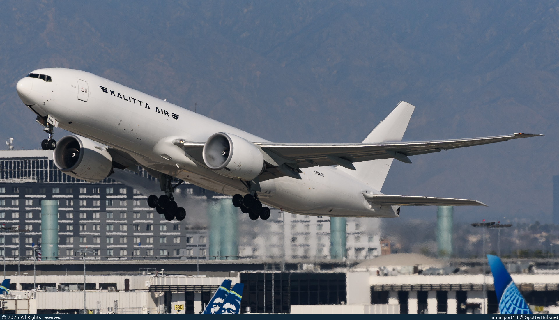 Photo of N794CK - Boeing 777-F1H operated by Kalitta Air