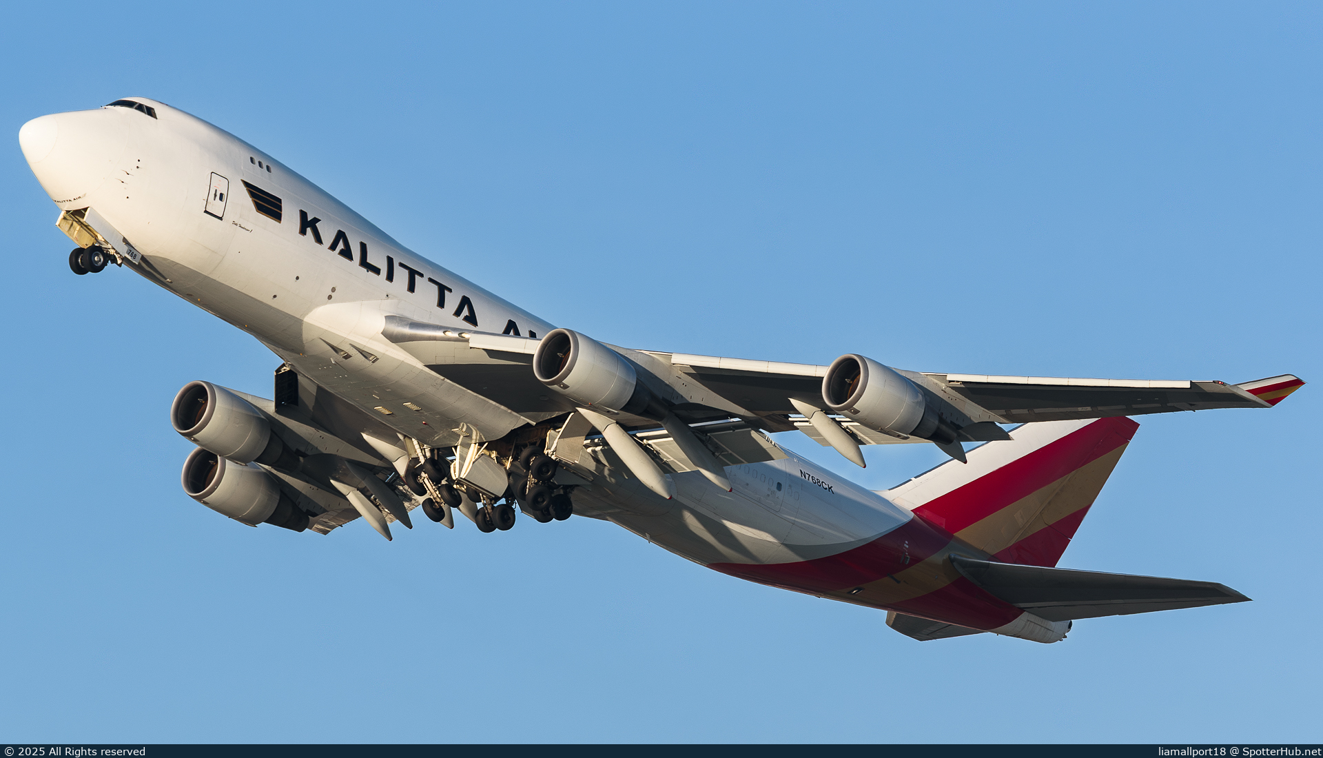 Photo of N768CK - Boeing 747-481F operated by Kalitta Air