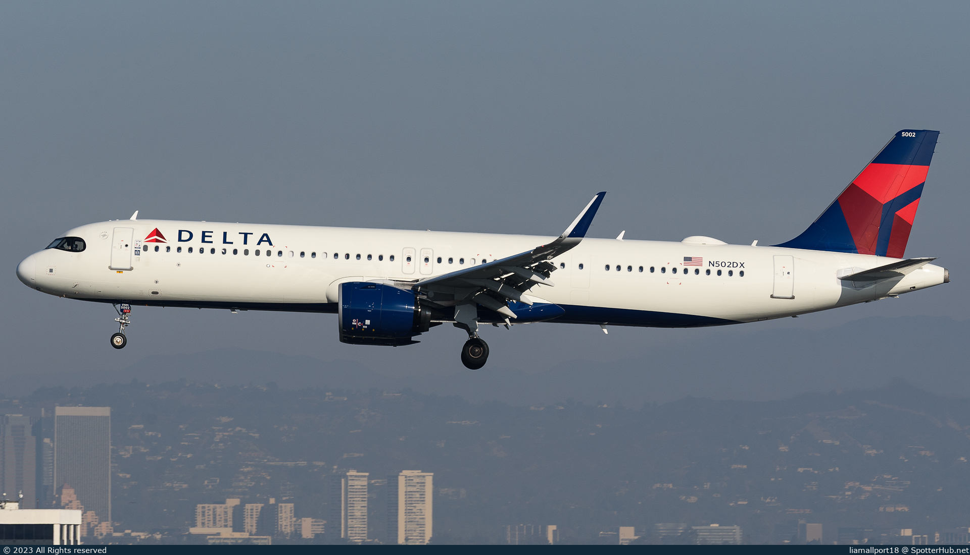 Photo of N502DX - Airbus A321-271NX operated by Delta Air Lines
