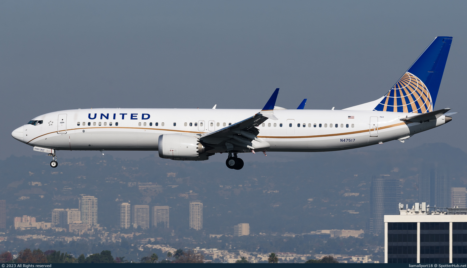Photo of N47517 - Boeing 737 MAX 9 operated by United Airlines