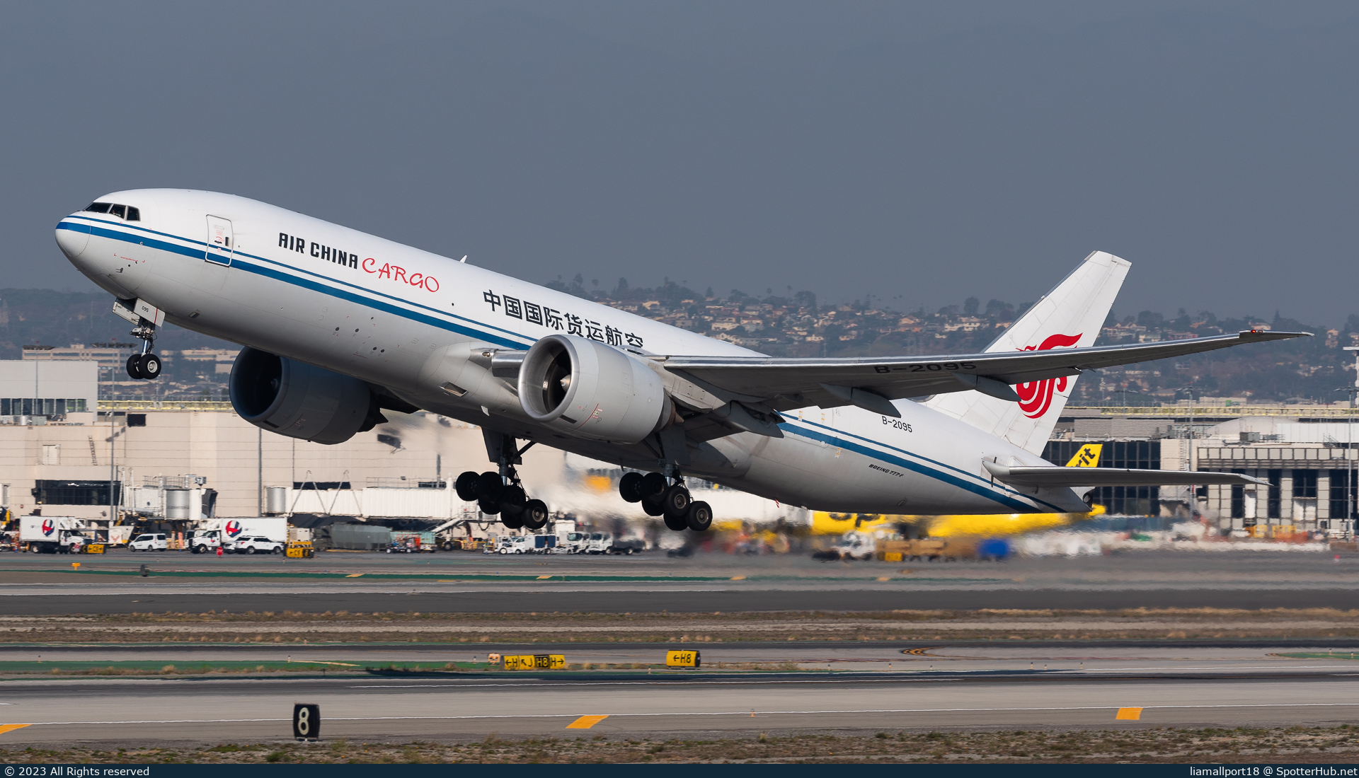 Photo of B-2095 - Boeing 777-FFT operated by Air China Cargo