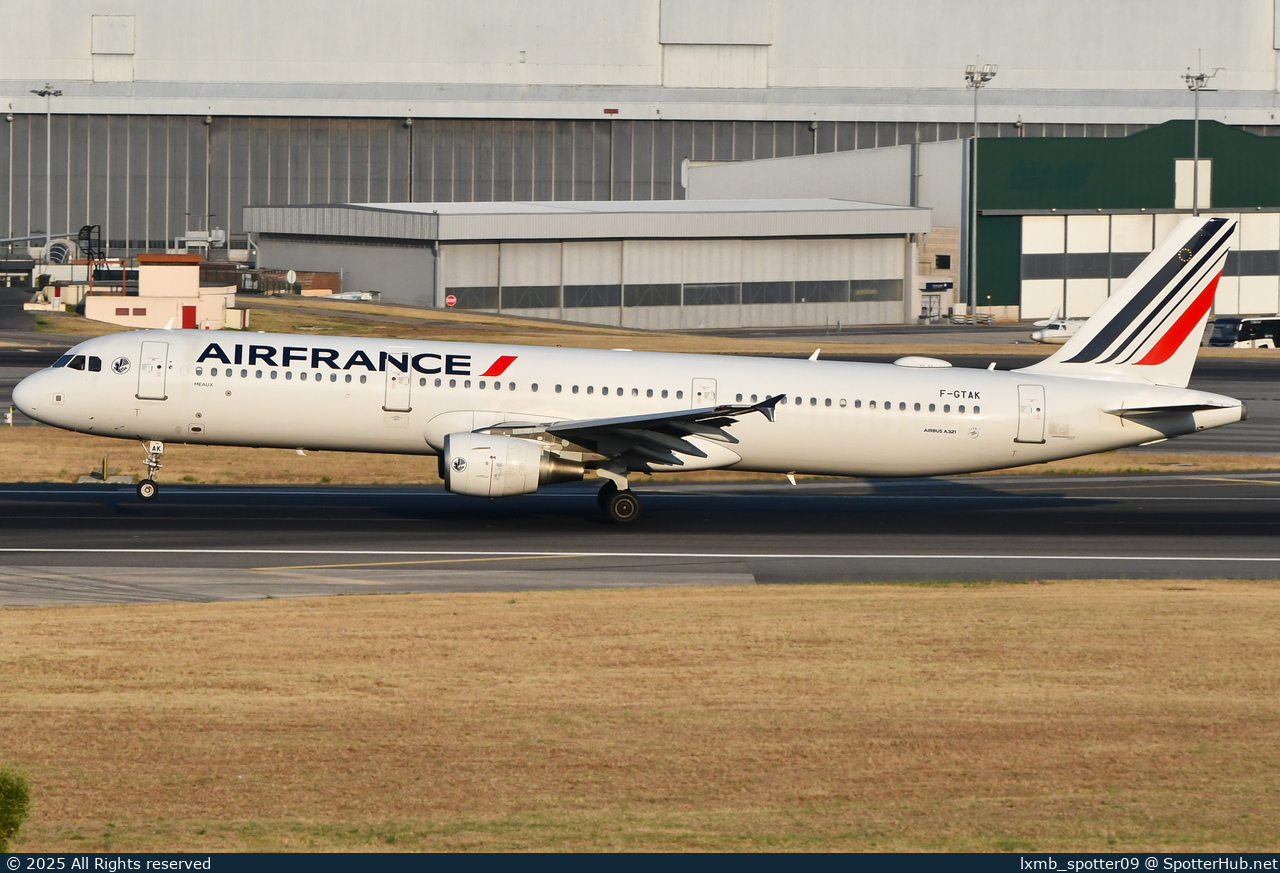 Photo of F-GTAK - Airbus A321-212 operated by Air France