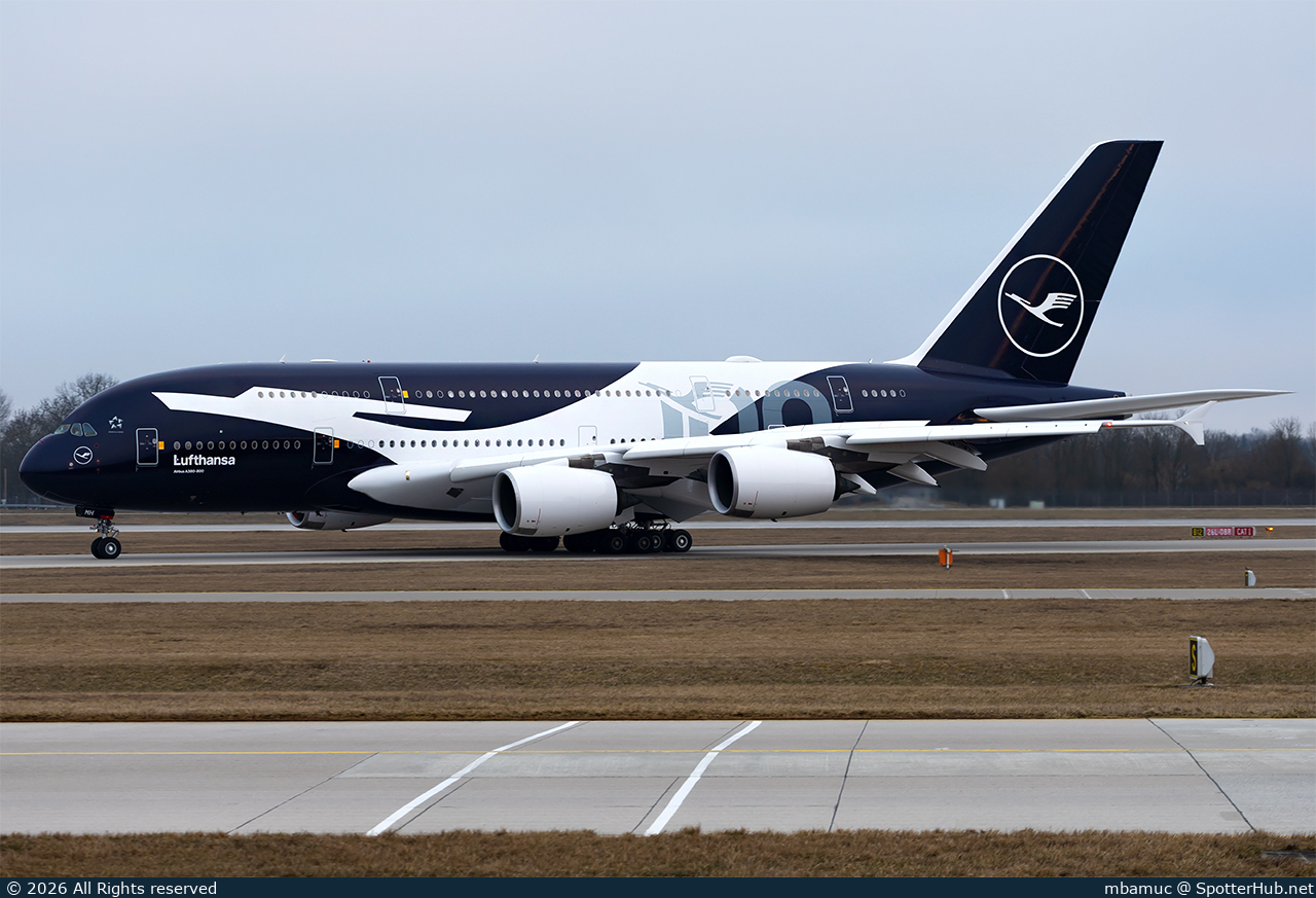 Photo of D-AIMH - Airbus A380-841 operated by Lufthansa