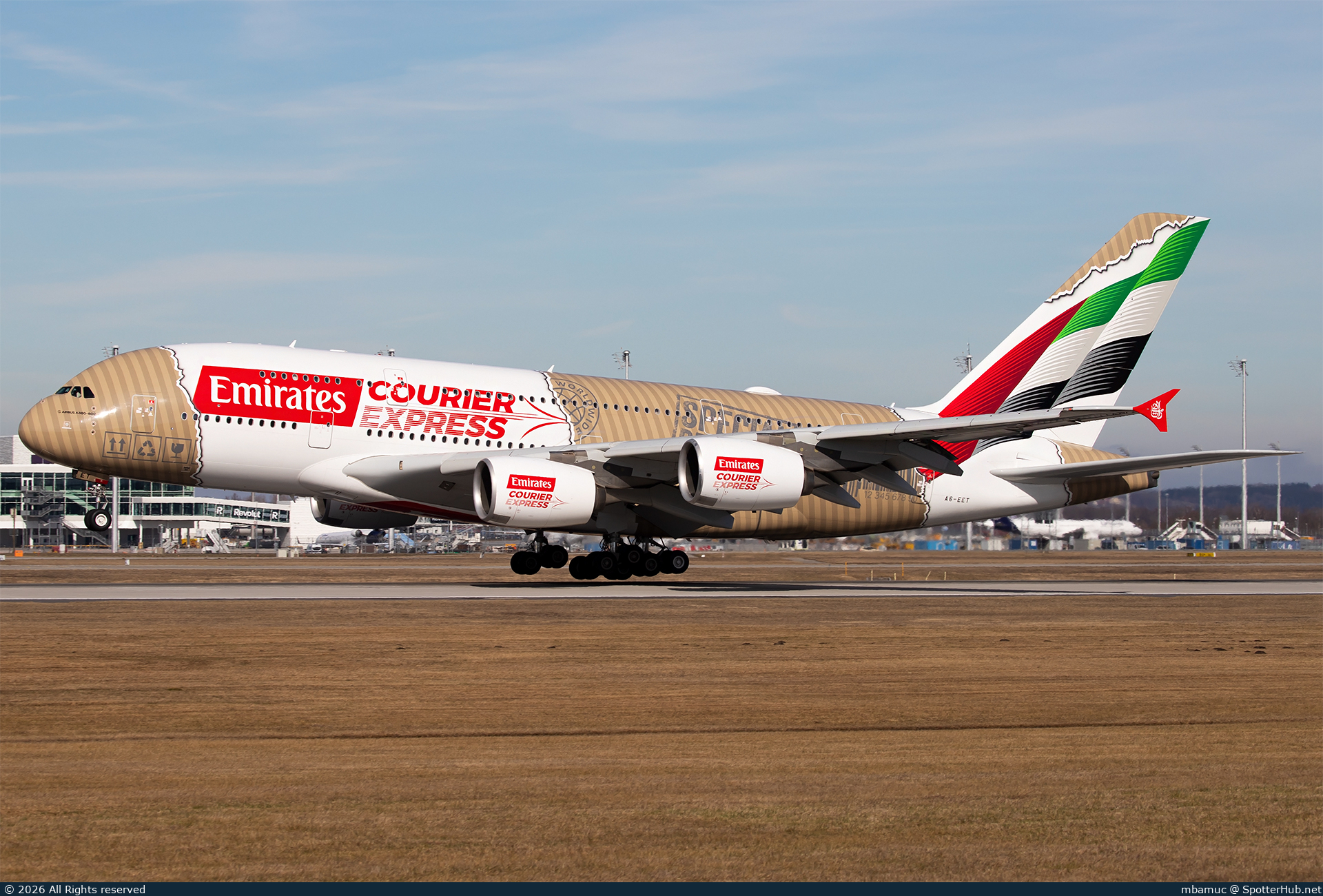 Photo of A6-EET - Airbus A380-861 operated by Emirates