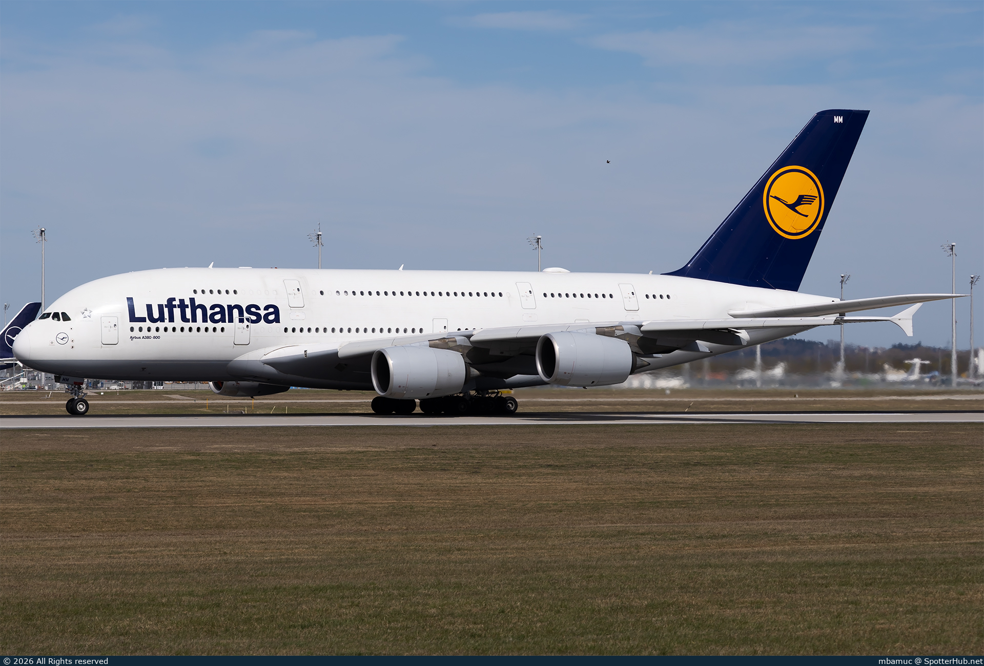 Photo of D-AIMM - Airbus A380-841 operated by Lufthansa