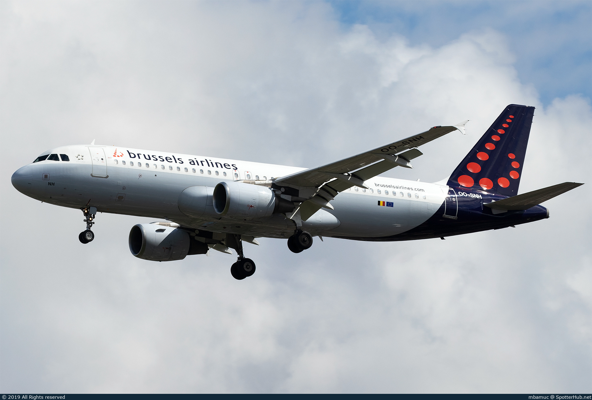 Photo of OO-SNH - Airbus A320-214 operated by Brussels Airlines