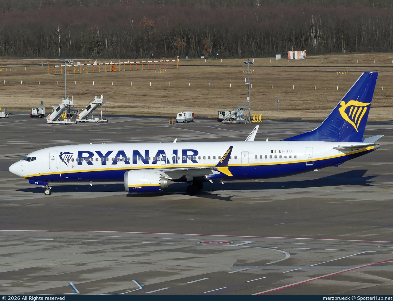 Photo of EI-IFS - Boeing 737 MAX 8-200 operated by Ryanair