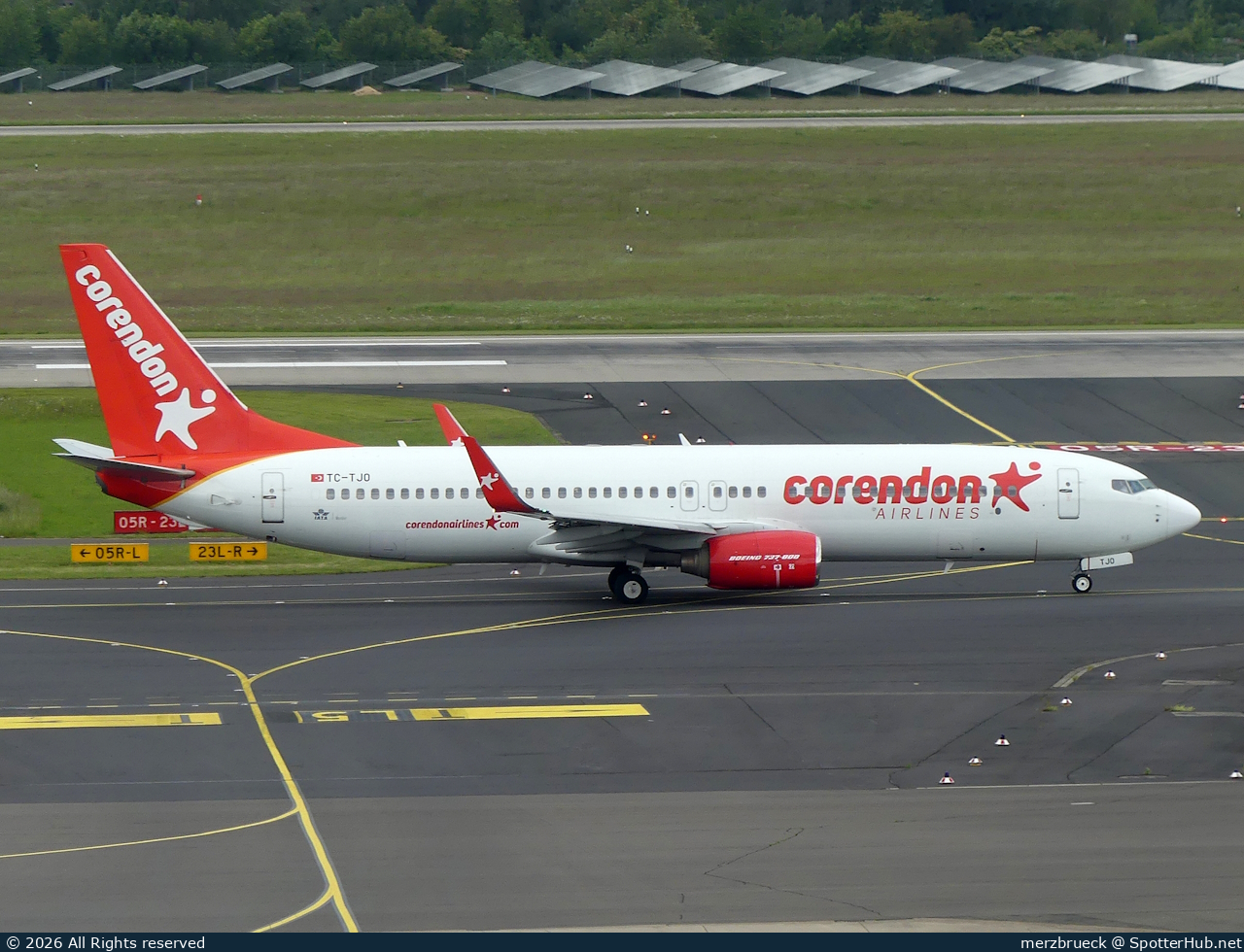 Photo of TC-TJO - Boeing 737-86N operated by Corendon Airlines