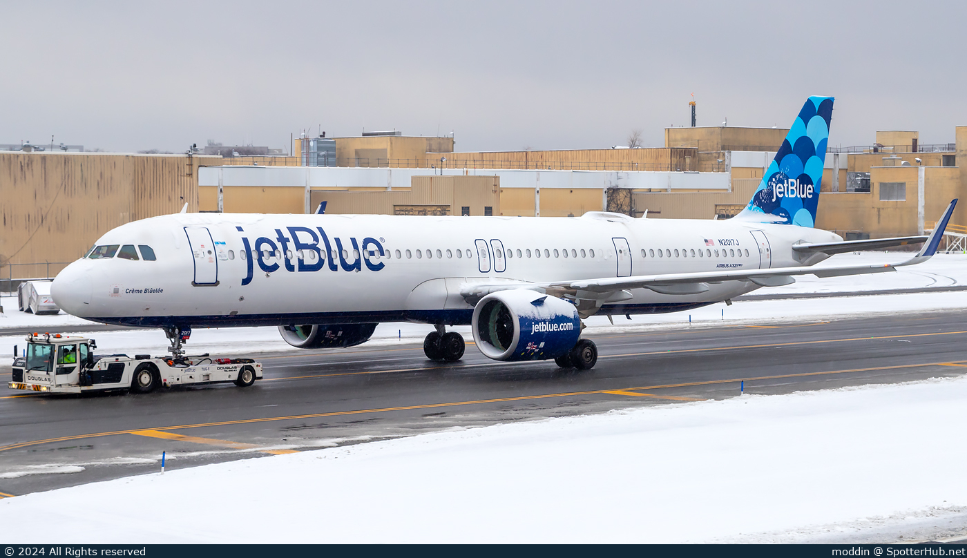 Photo of N2017J - Airbus A321-271NX operated by jetBlue Airways