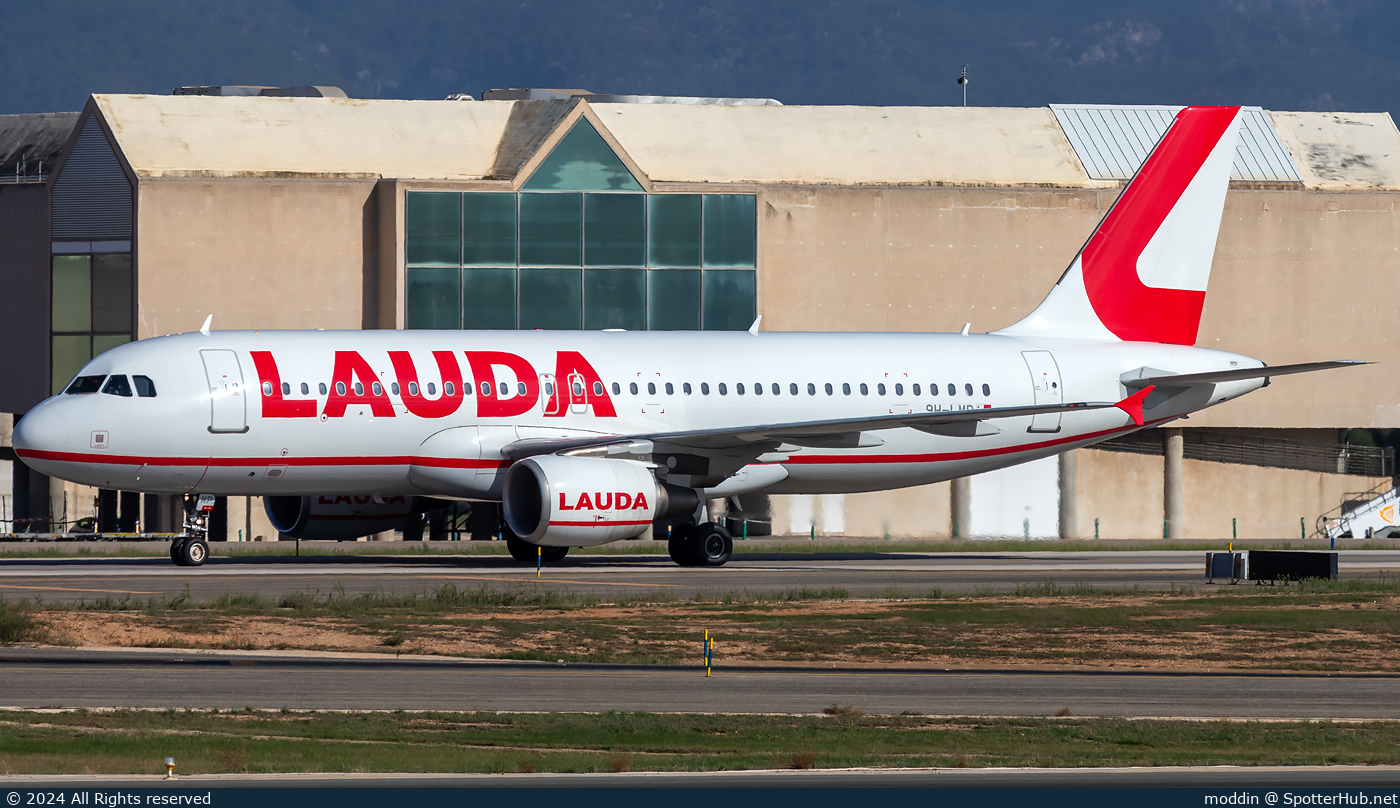 Photo of 9H-LMP - Airbus A320-214 operated by Lauda Europe