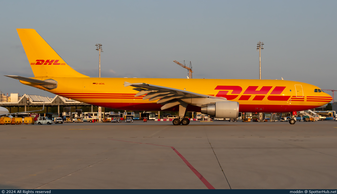 Photo of D-AEAL - Airbus A300B4-622R(F) operated by European Air Transport