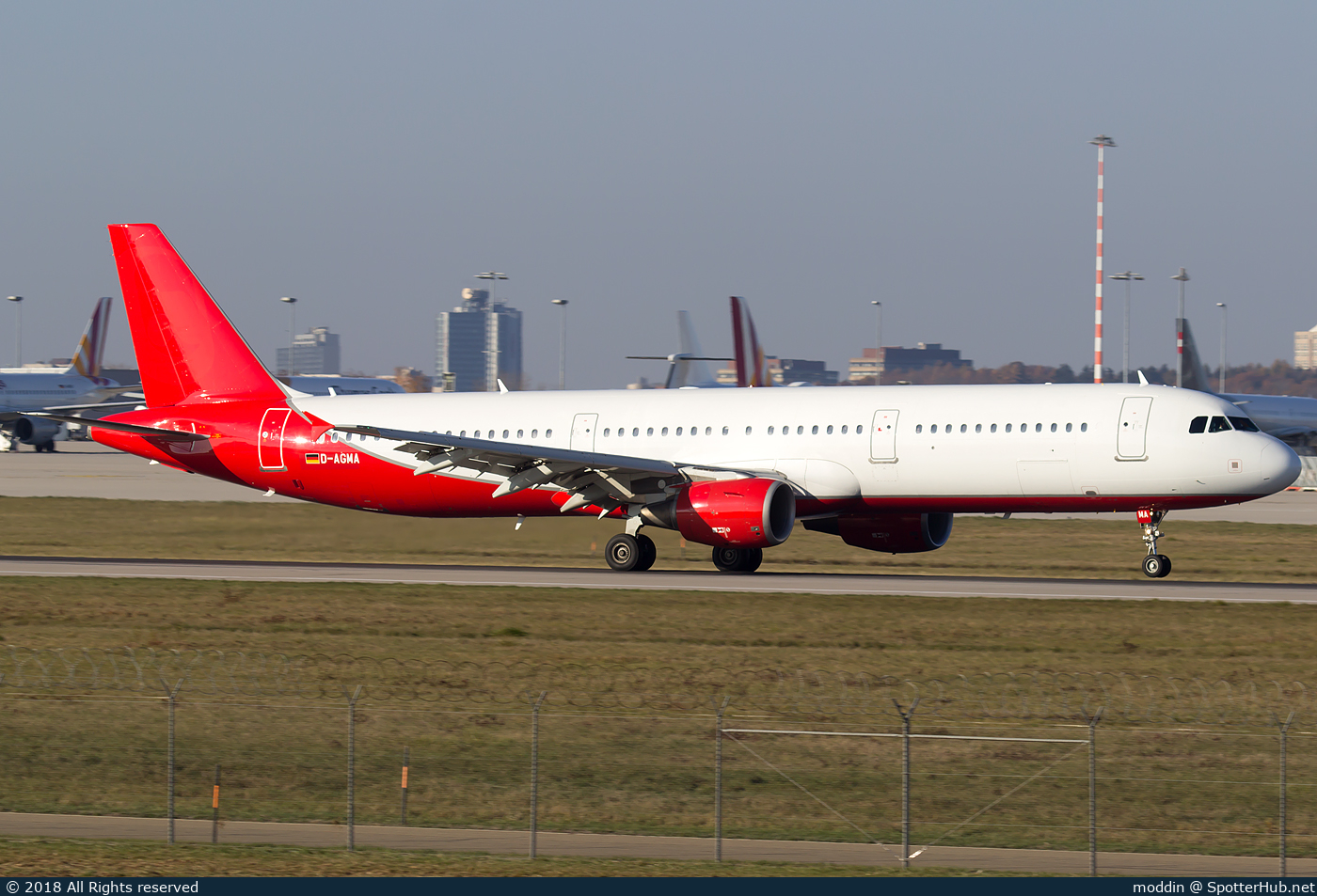 Photo of D-AGMA - Airbus A321-211 operated by Germania