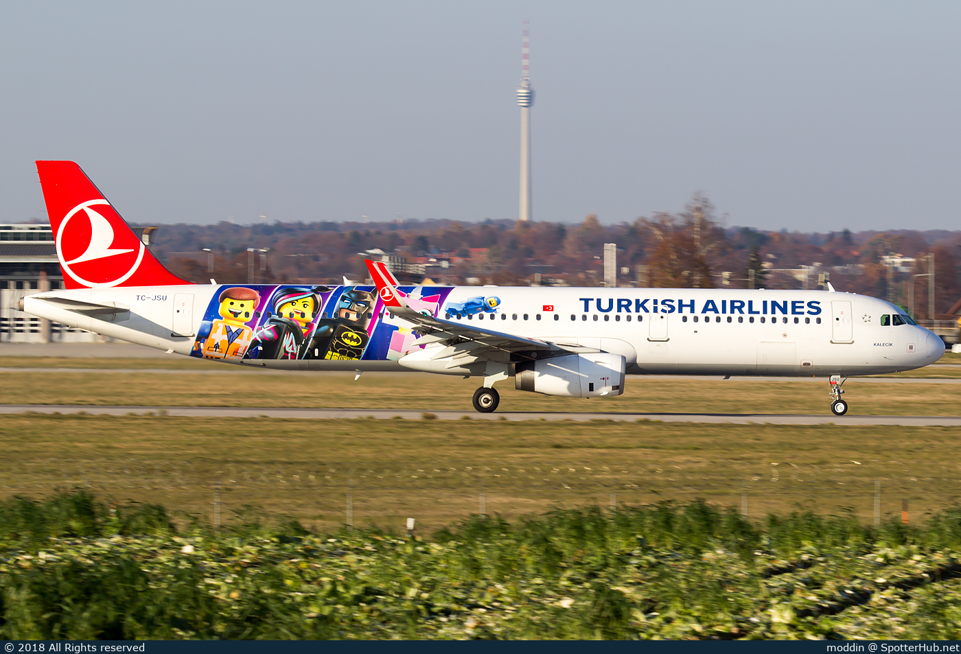 Photo of TC-JSU - Airbus A321-231 operated by Turkish Airlines