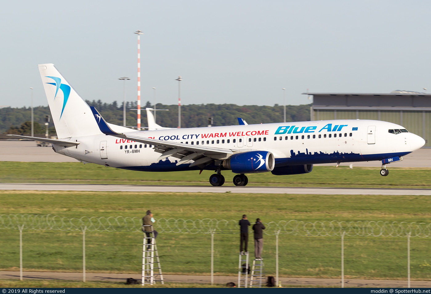 Photo of YR-BMH - Boeing 737-8K5 operated by Blue Air