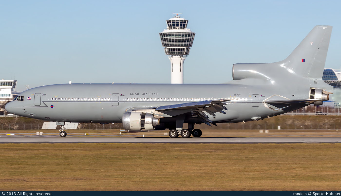 Photo of ZE704 - Lockheed L-1011-500 TriStar C2 operated by Royal Air Force