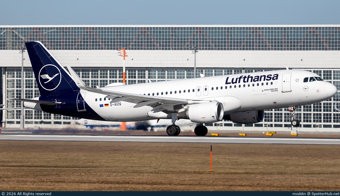 Photo of D-AIZQ - Airbus A320-214 operated by Lufthansa