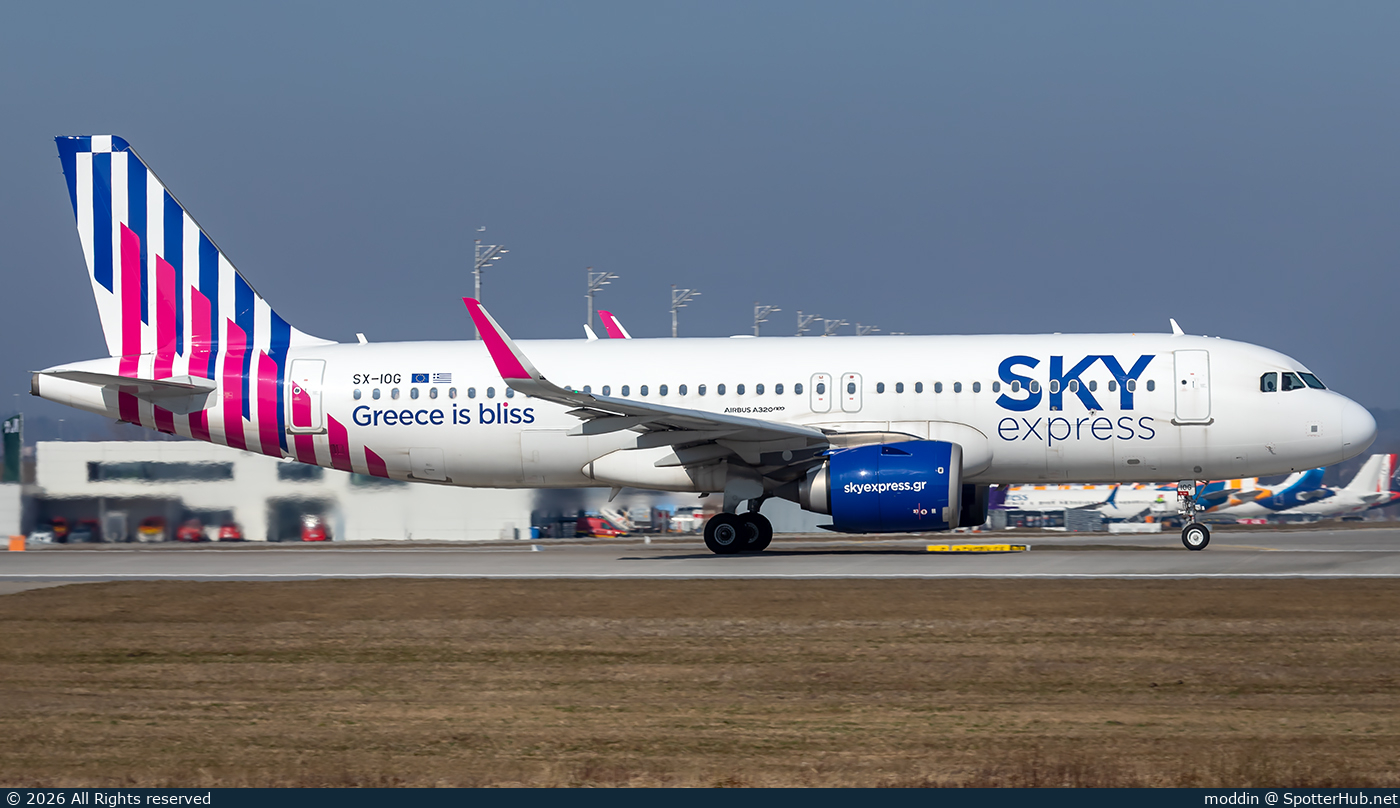 Photo of SX-IOG - Airbus A320-251N operated by Sky Express
